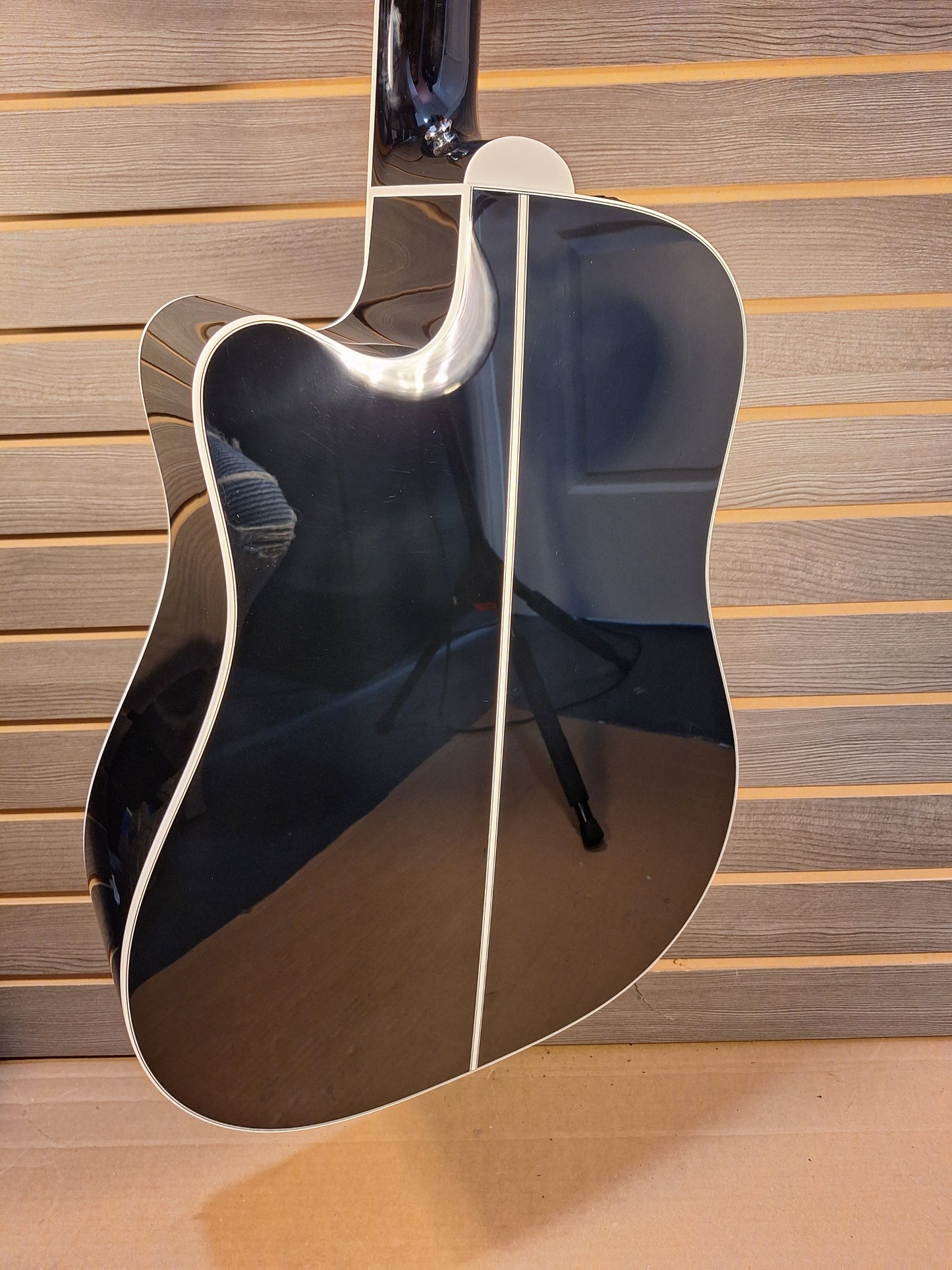 Takamine Legacy EF381SC Acoustic/Electric Guitar With Soft Case