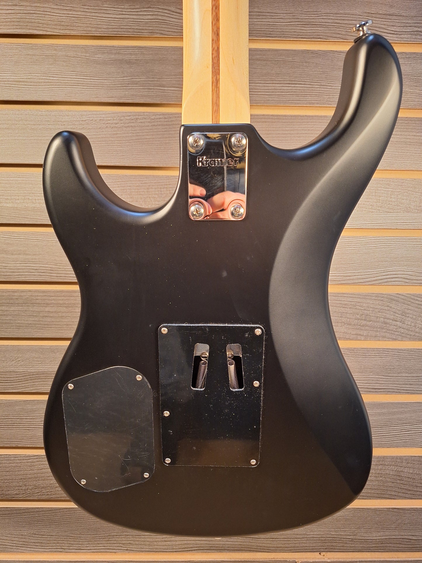 Kramer '84 Intruder Satin Black With Premium Gig Bag