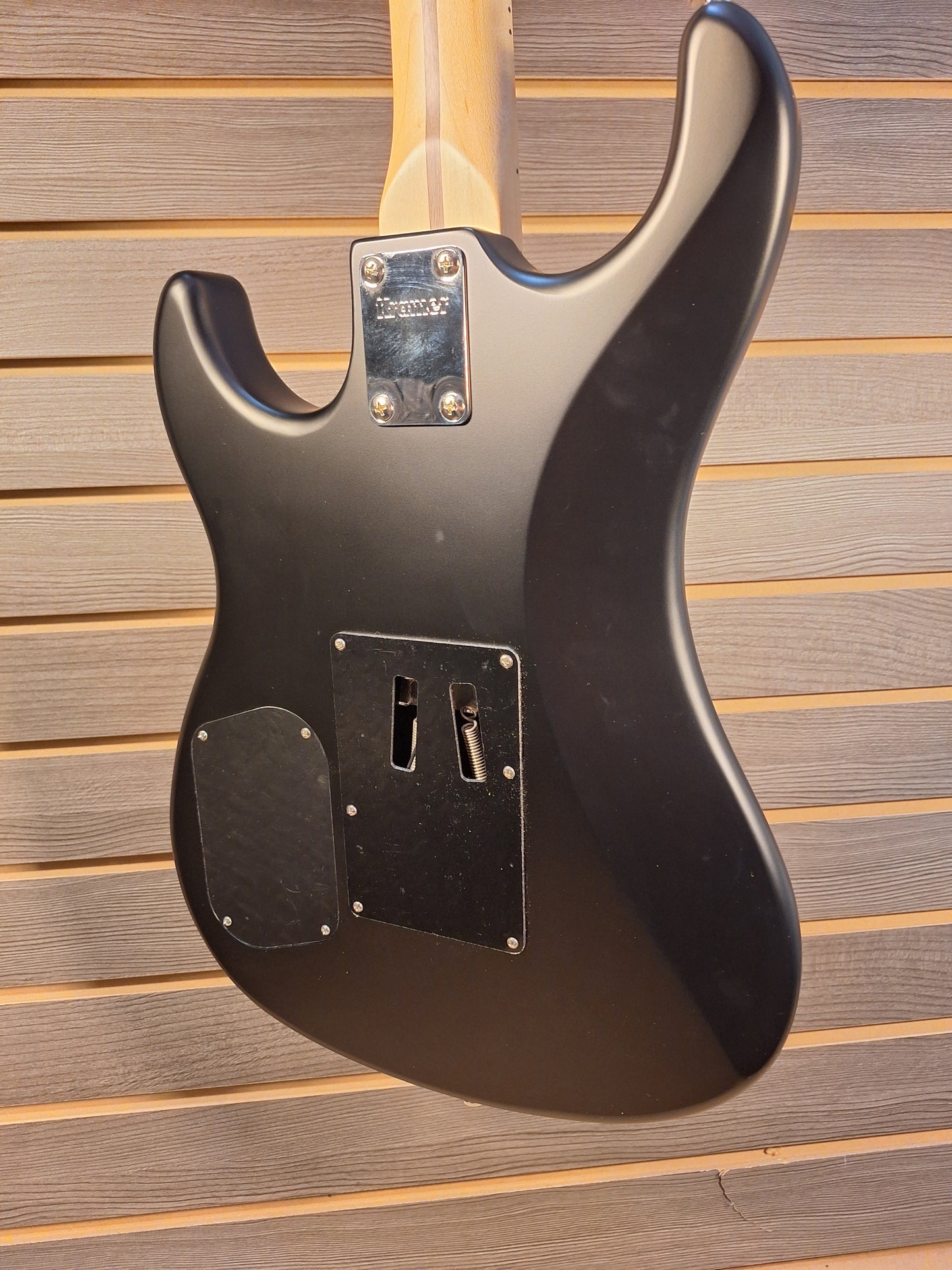 Kramer '84 Intruder Satin Black With Premium Gig Bag