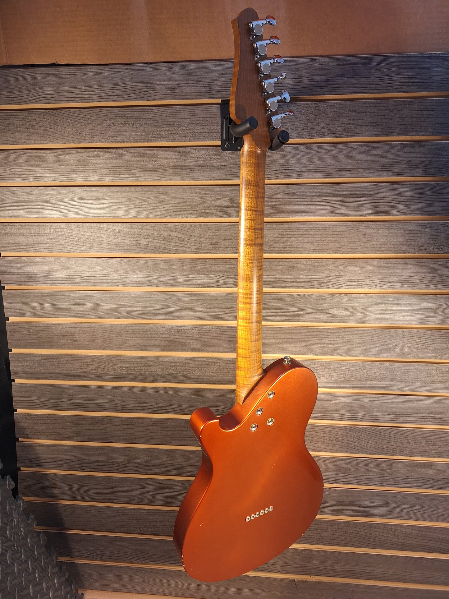 Seth Baccus 2019 Masterbuilt Shoreline T with hard case