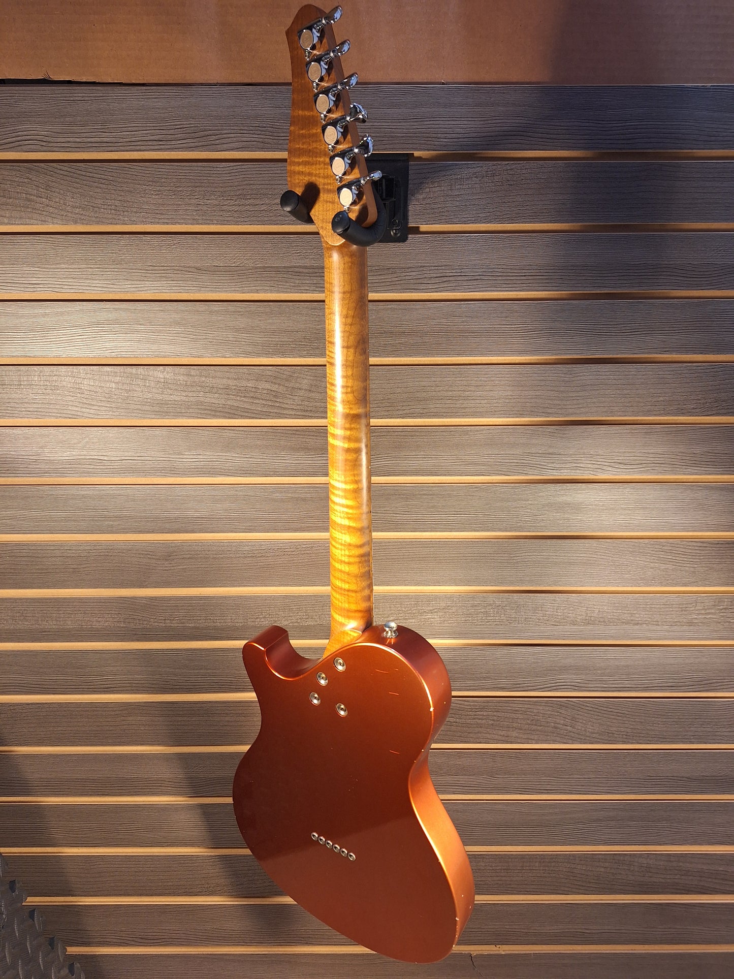 Seth Baccus 2019 Masterbuilt Shoreline T with hard case