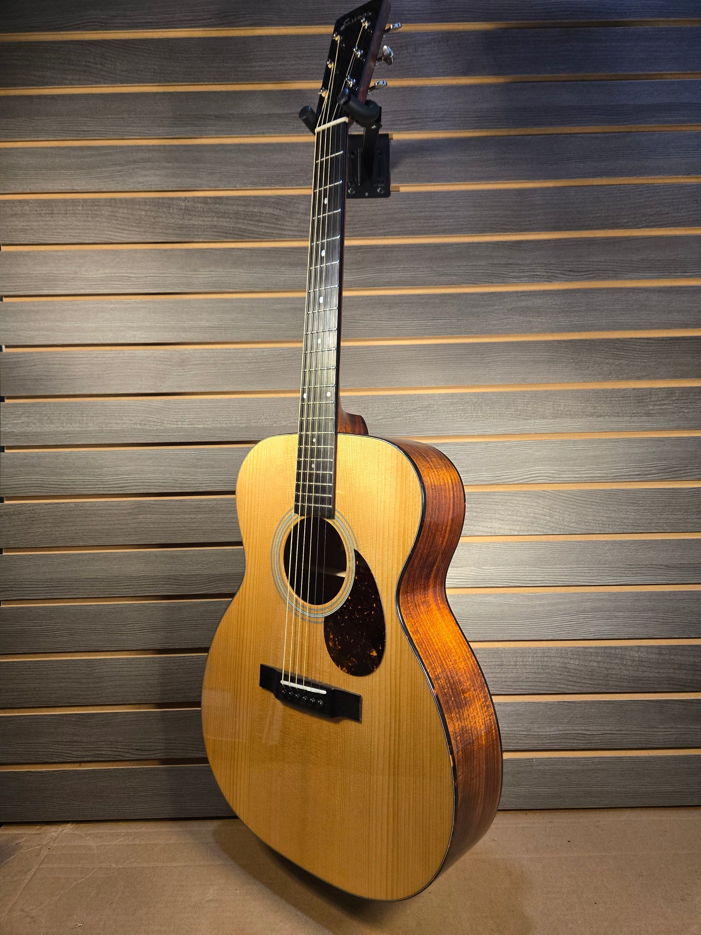 2021 Eastman E10 OM-TC Acoustic Guitar With Hard Case