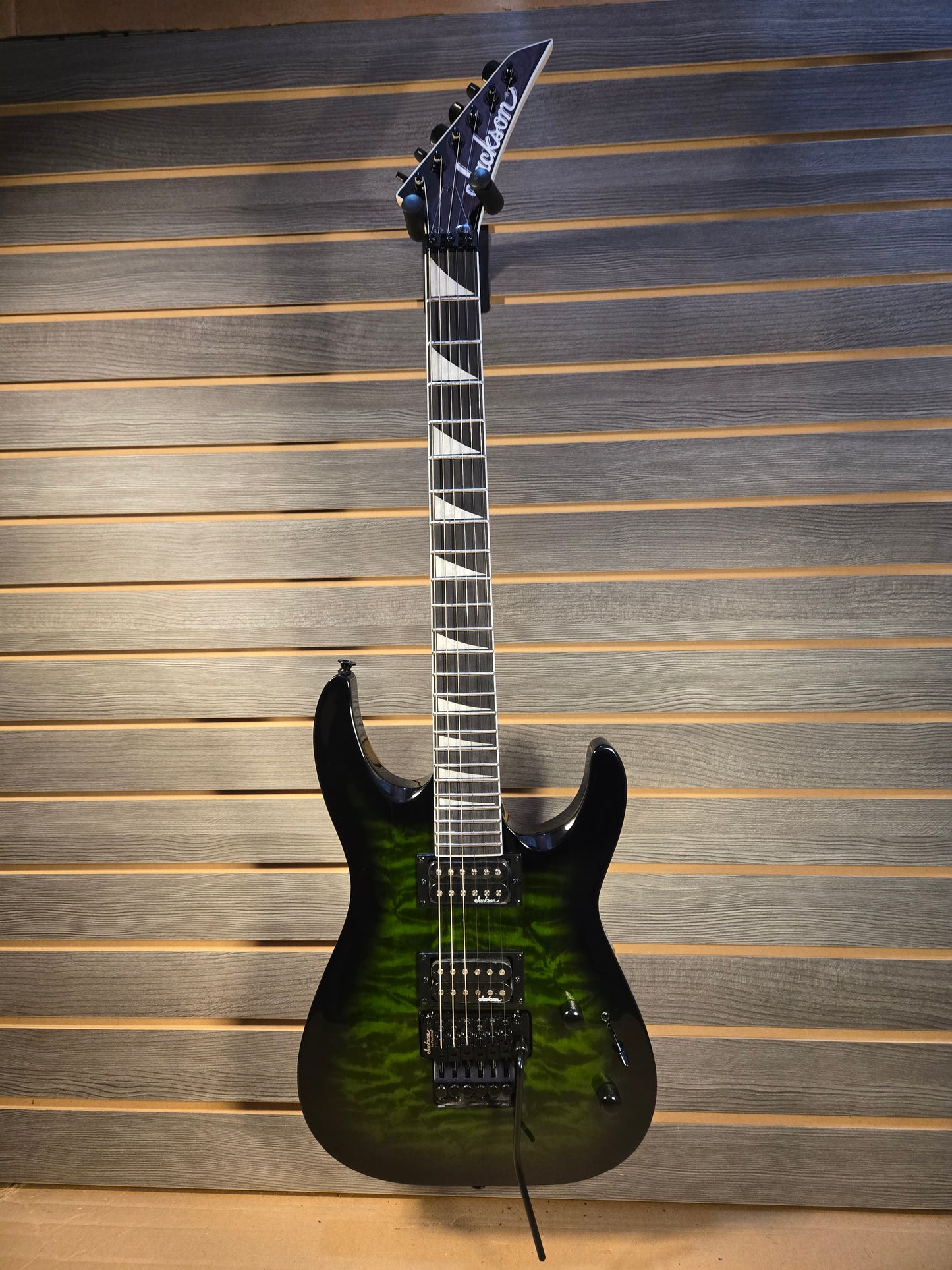 Used Jackson JS32Q DKA Green Burst