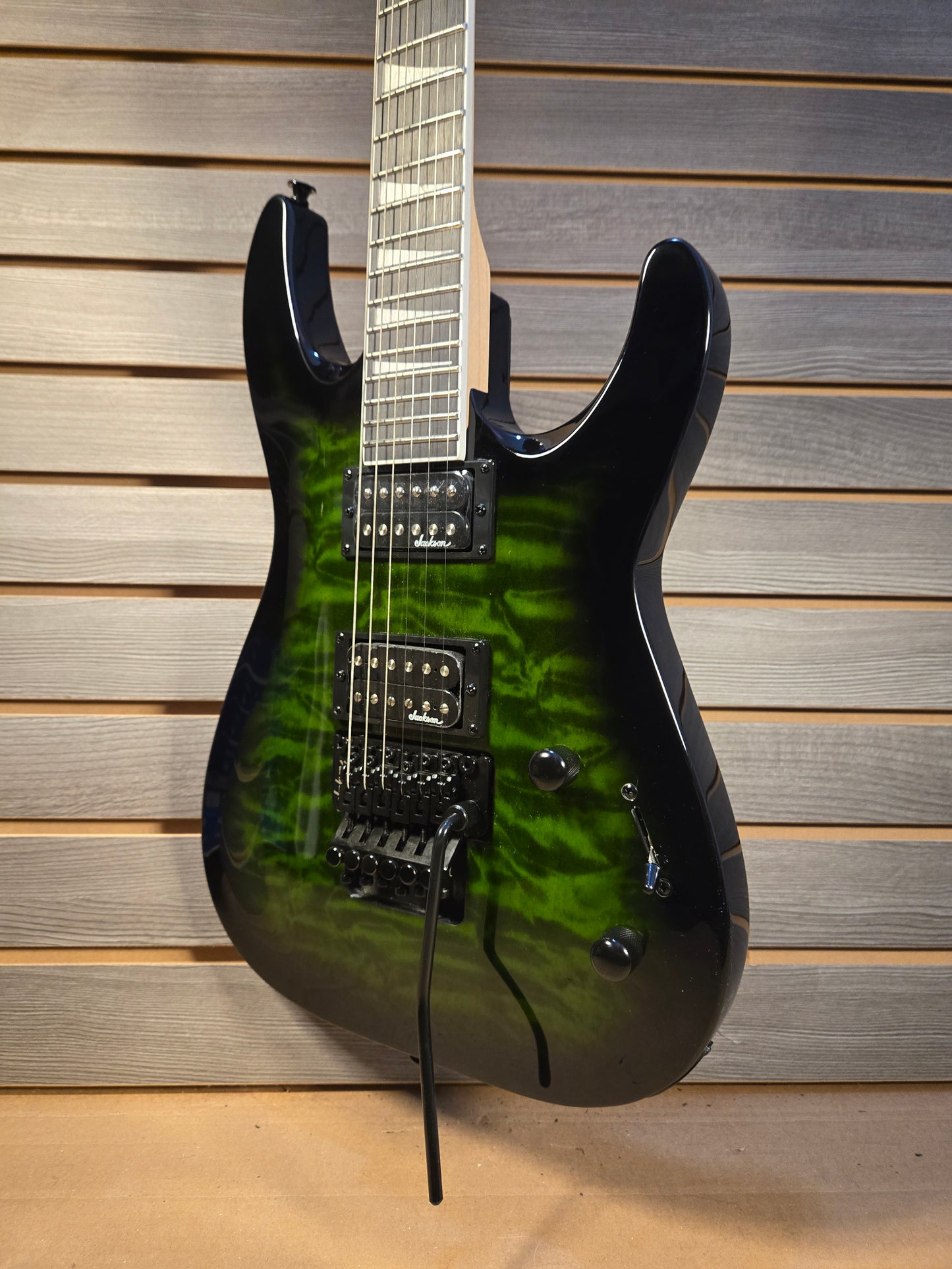 Used Jackson JS32Q DKA Green Burst