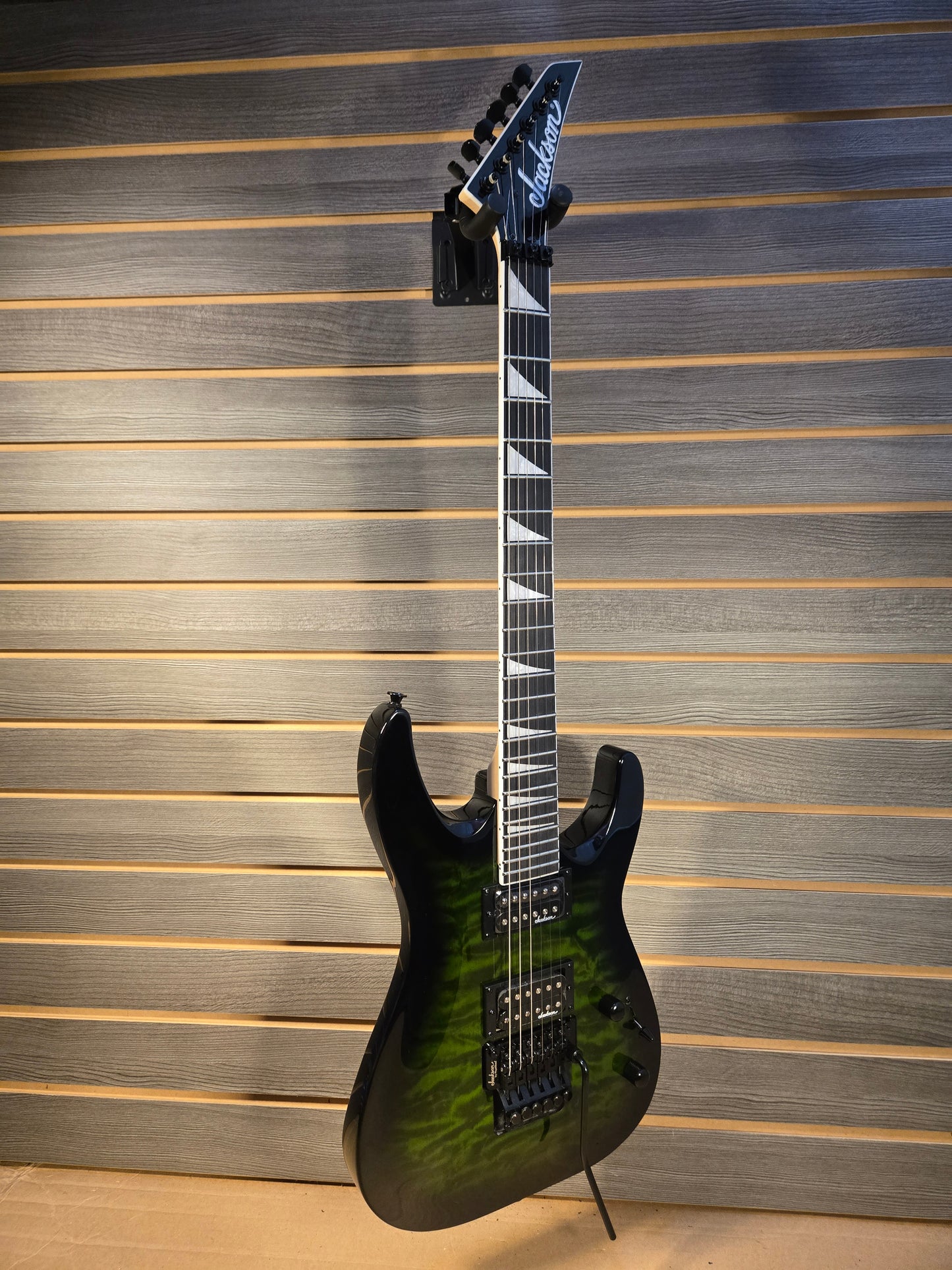 Used Jackson JS32Q DKA Green Burst