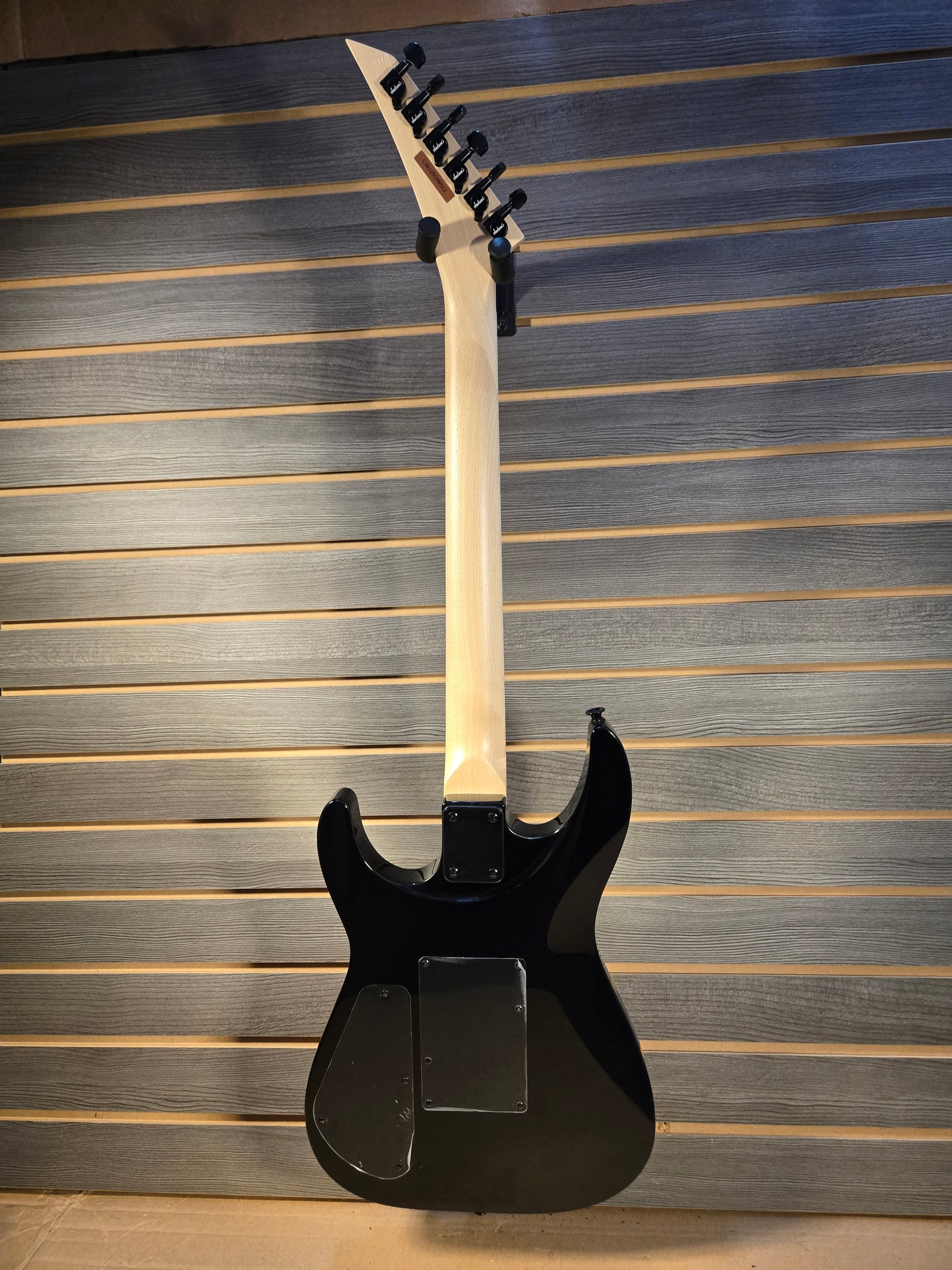 Used Jackson JS32Q DKA Green Burst