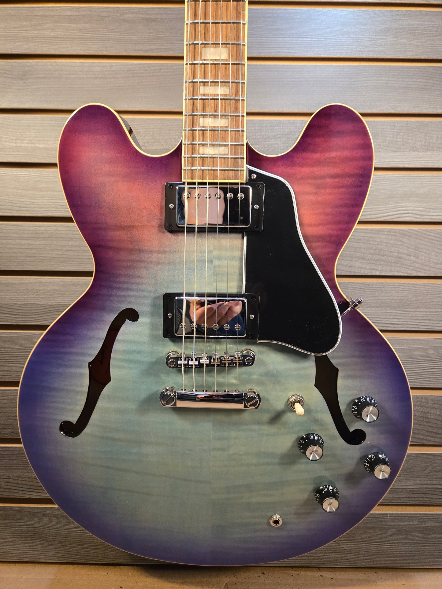 Epiphone ES 335 Figured Blueberry Burst Electric Guitar