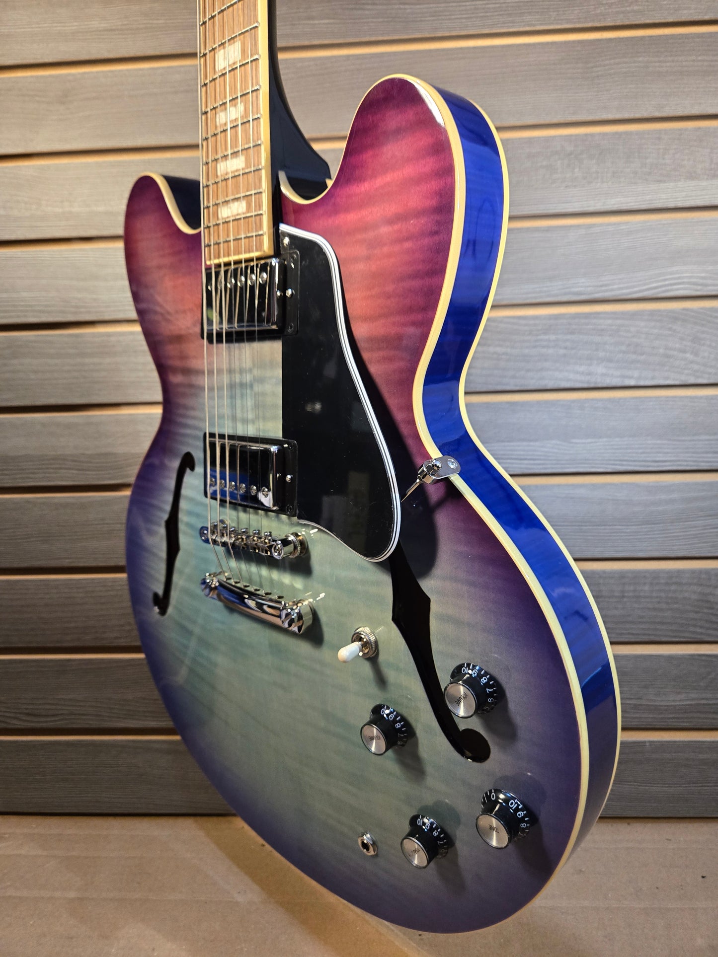 Epiphone ES 335 Figured Blueberry Burst Electric Guitar