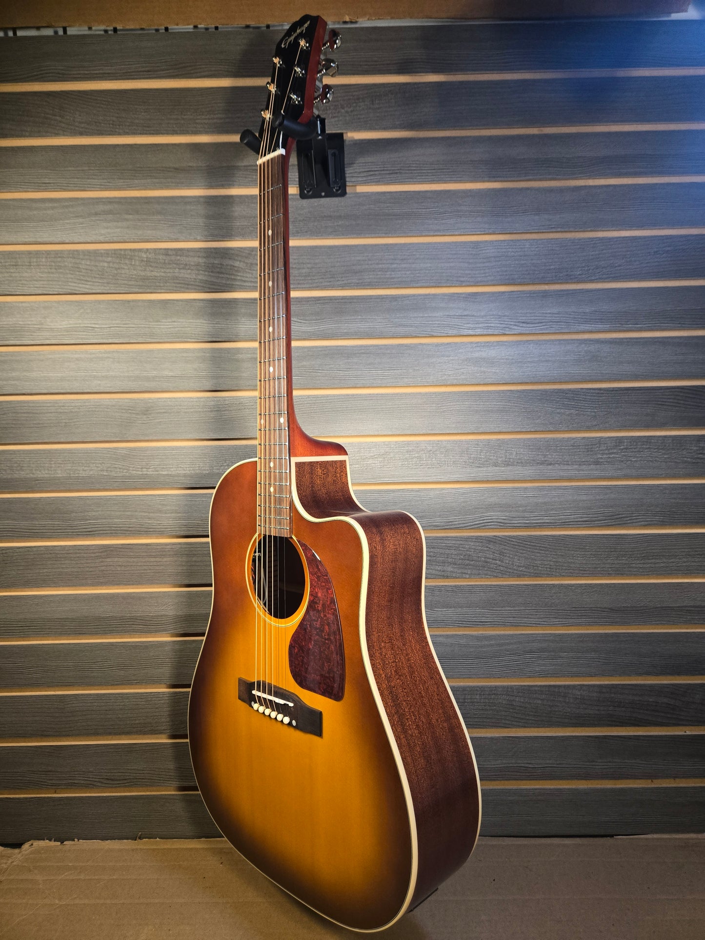 Epiphone J-45 Standard EC Honey Burst With Premium Gig Bag
