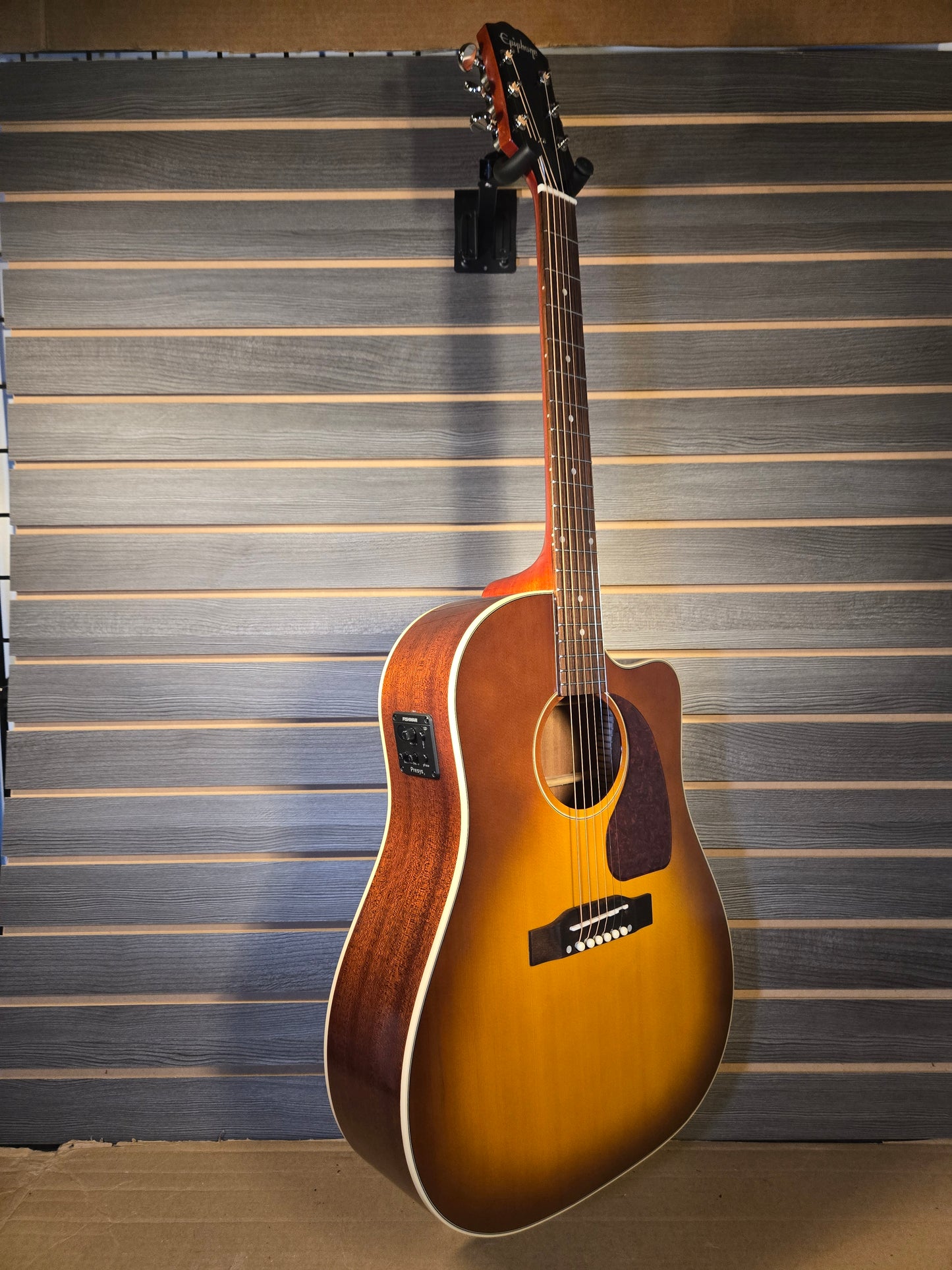 Epiphone J-45 Standard EC Honey Burst With Premium Gig Bag