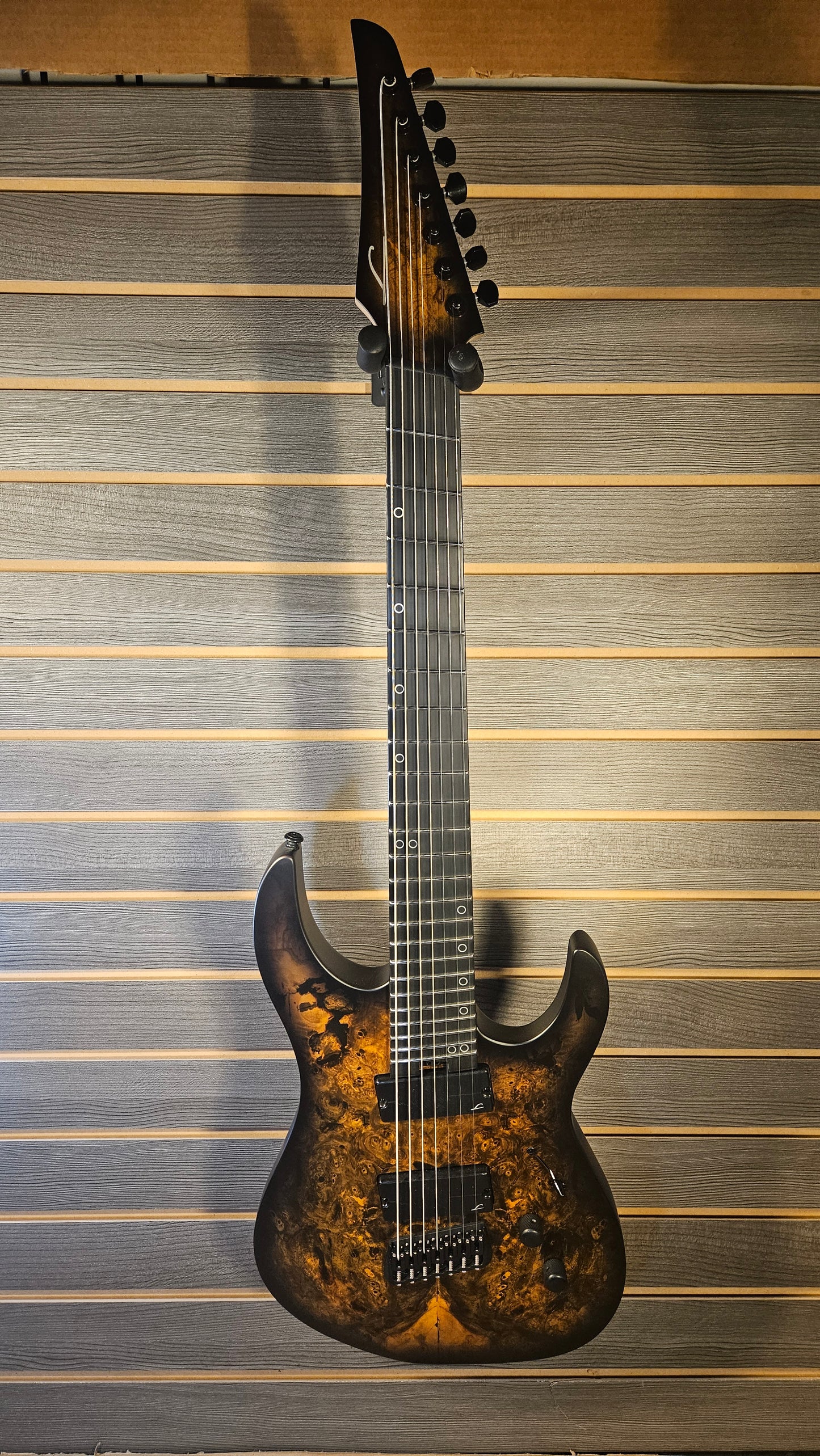 Legator N7FSS-DV