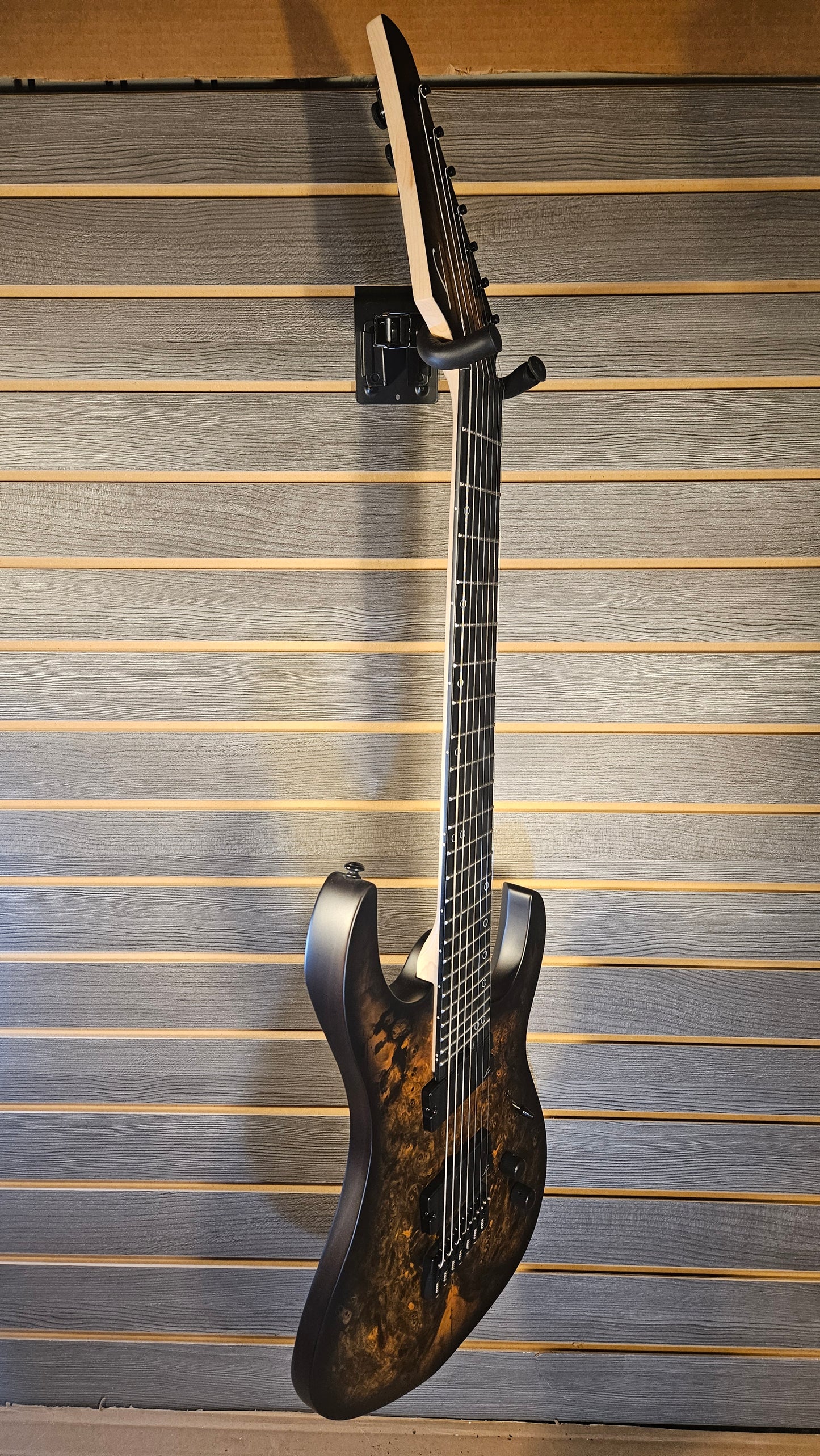 Legator N7FSS-DV