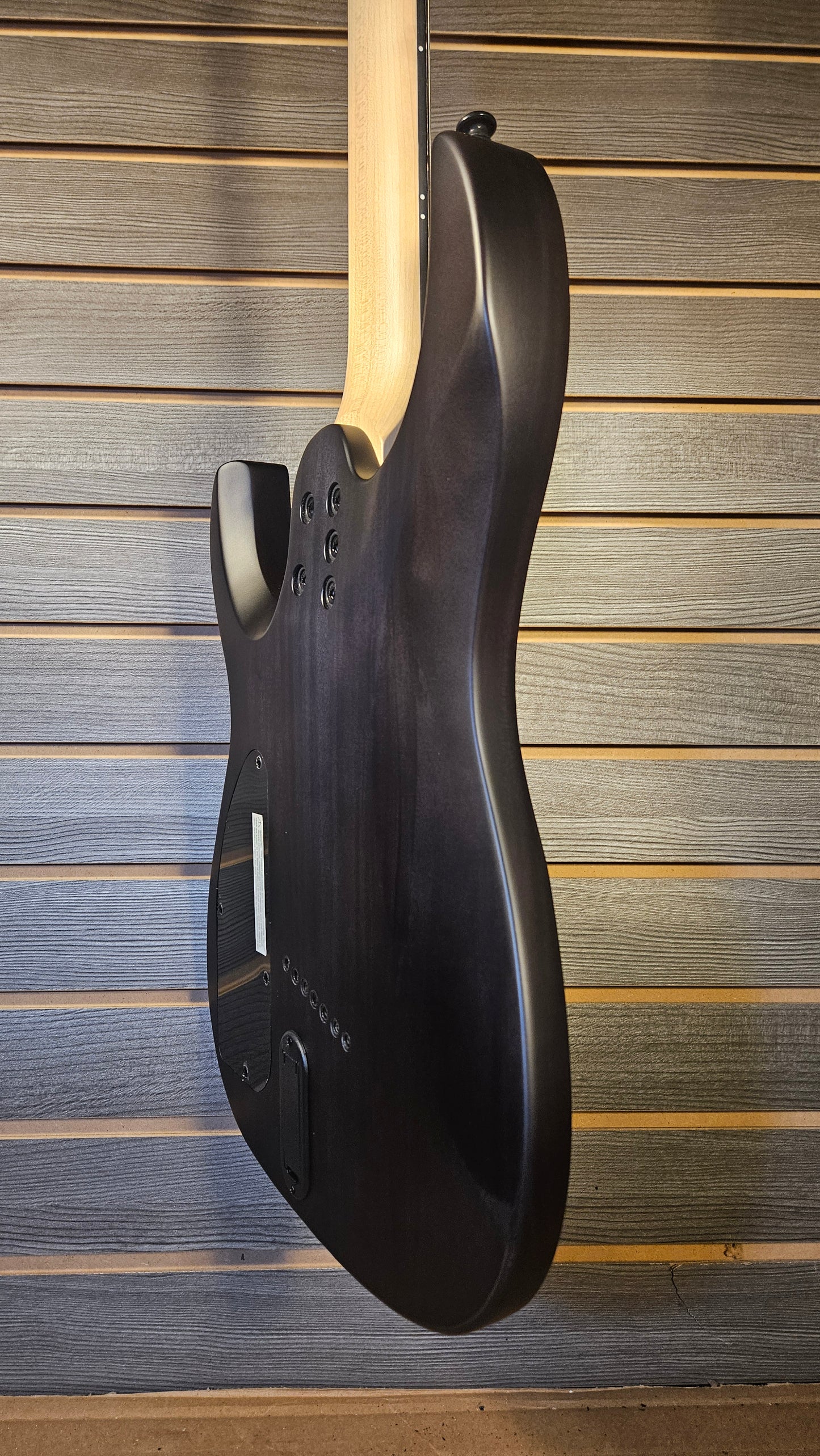 Legator N7FSS-DV