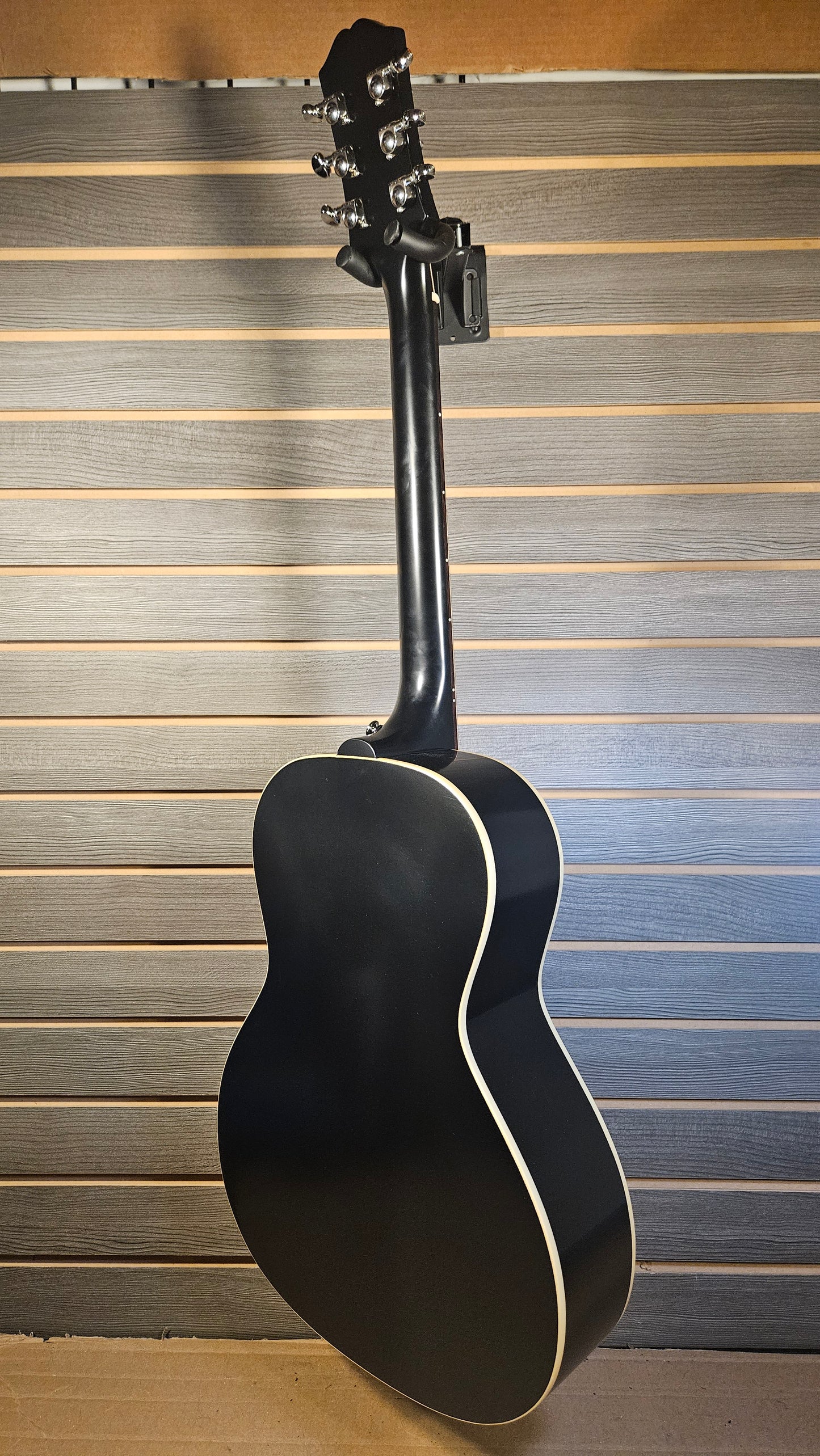 Epiphone L-00 Standard With Premium Gig Bag