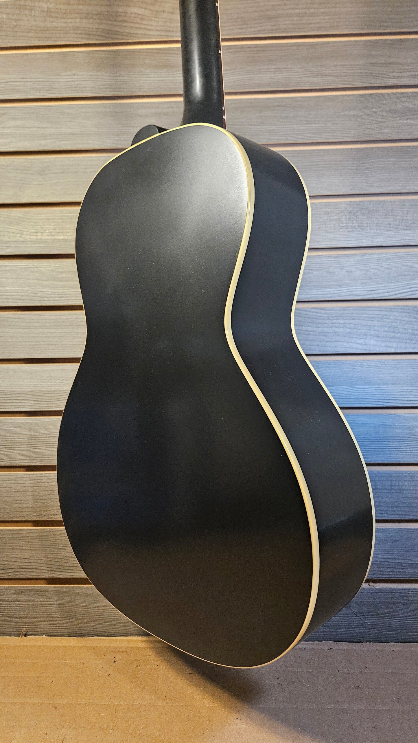 Epiphone L-00 Standard With Premium Gig Bag