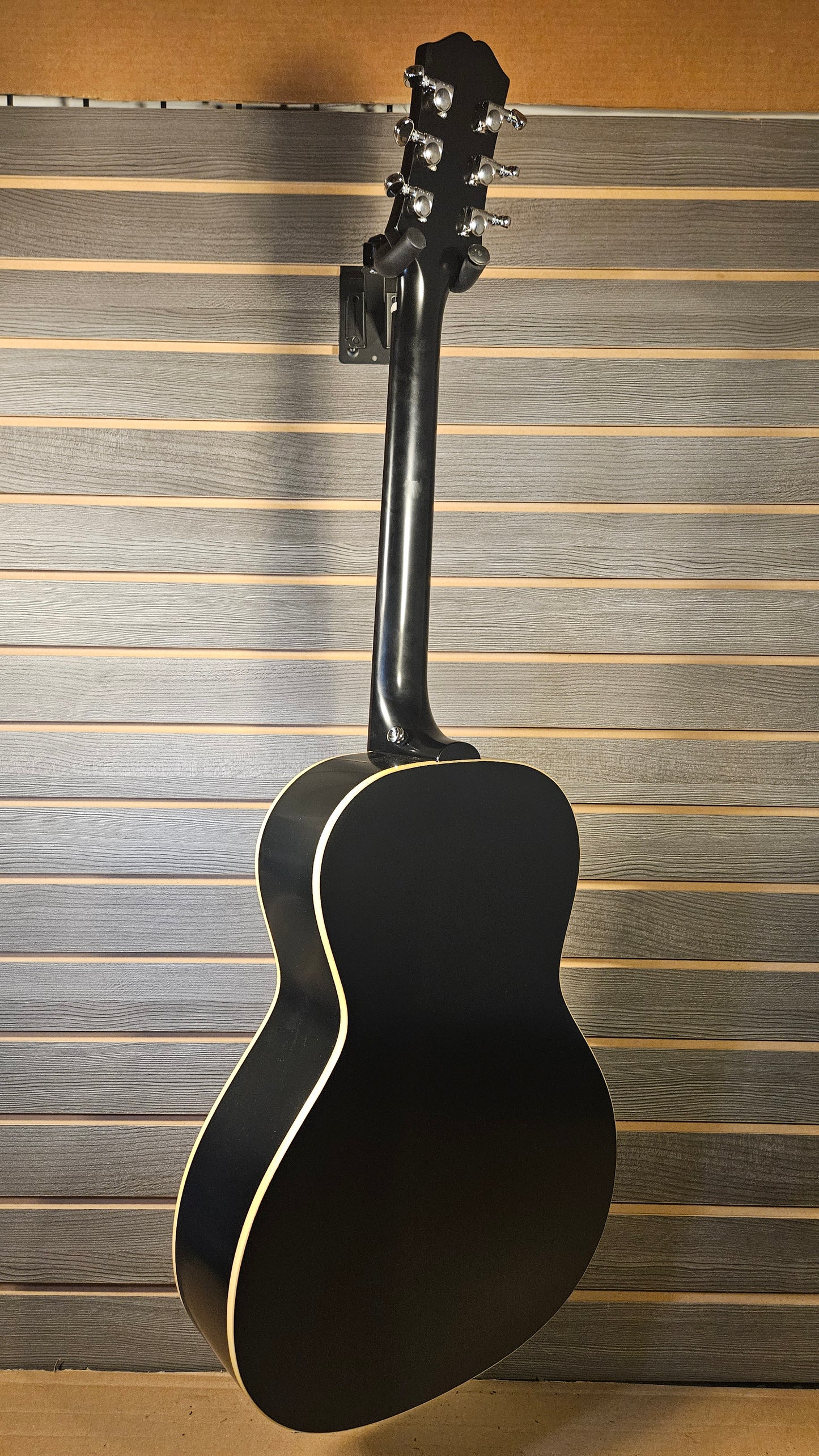 Epiphone L-00 Standard With Premium Gig Bag