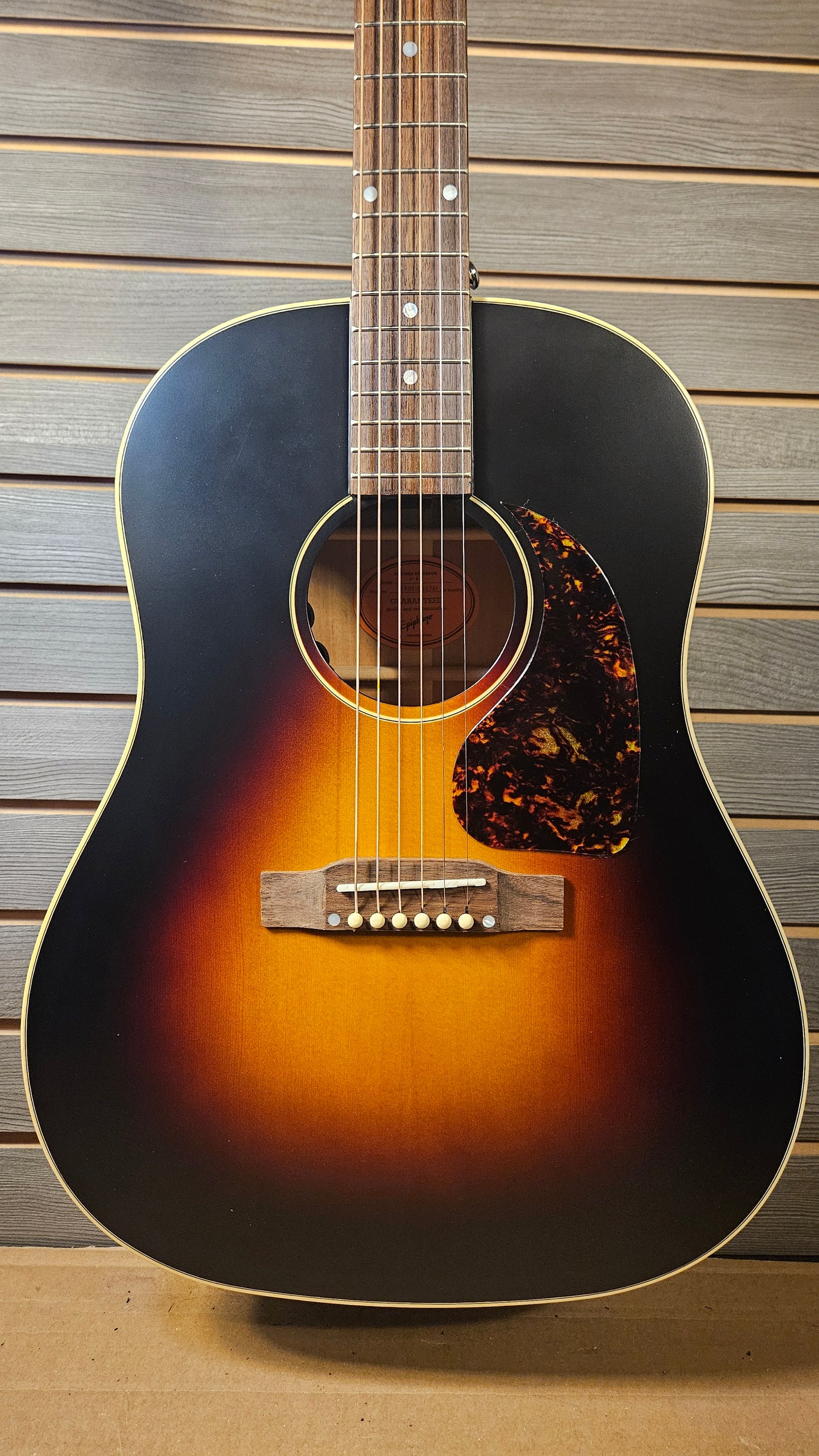 Epiphone Dr. Epiphone J-45 With Premium Gig Bag (A)