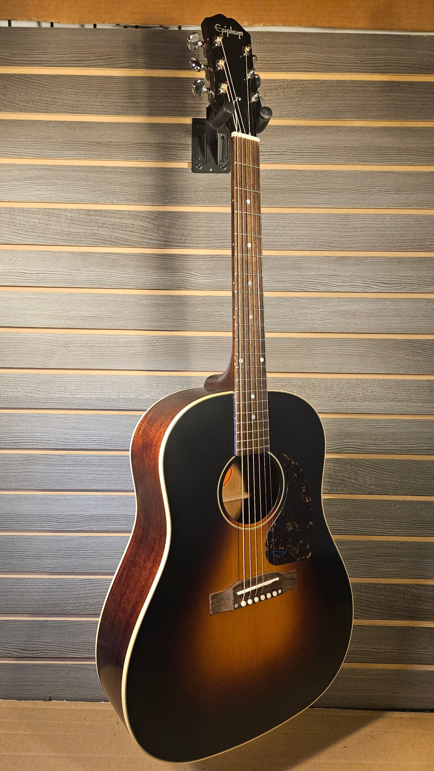 Epiphone Dr. Epiphone J-45 With Premium Gig Bag (A)