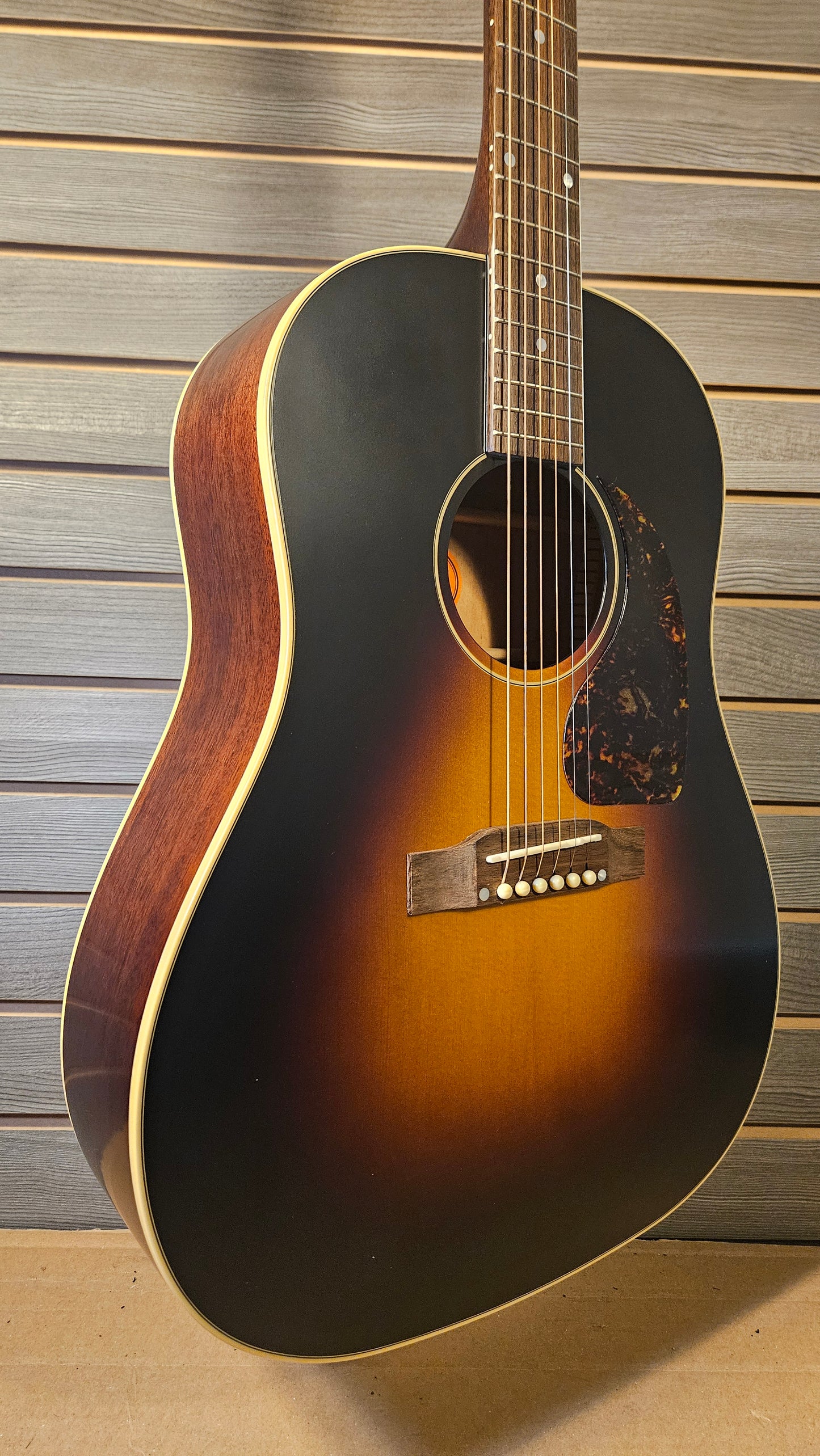 Epiphone Dr. Epiphone J-45 With Premium Gig Bag (A)