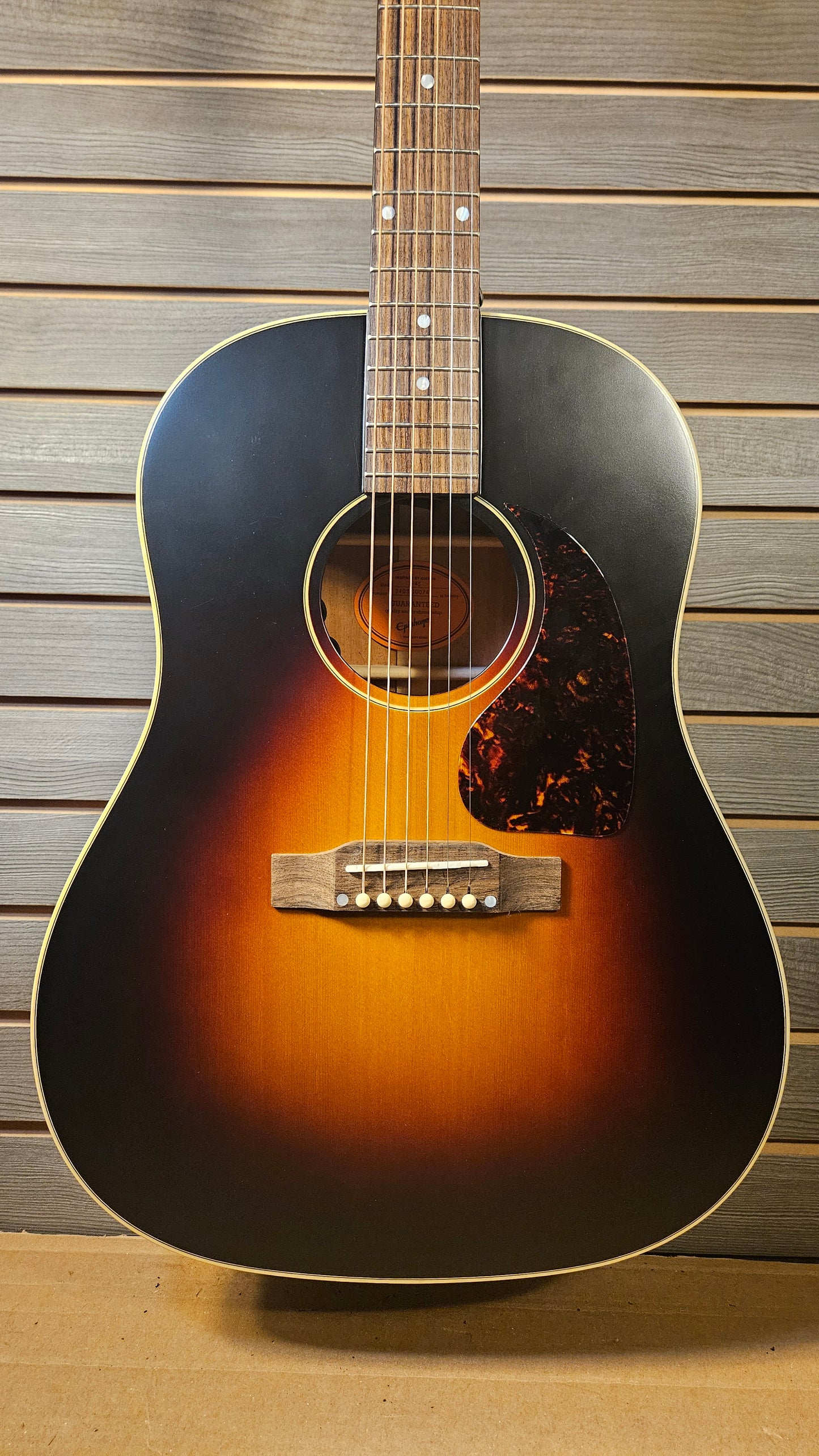Epiphone Dr. Epiphone J-45 With Premium Gig Bag (B)