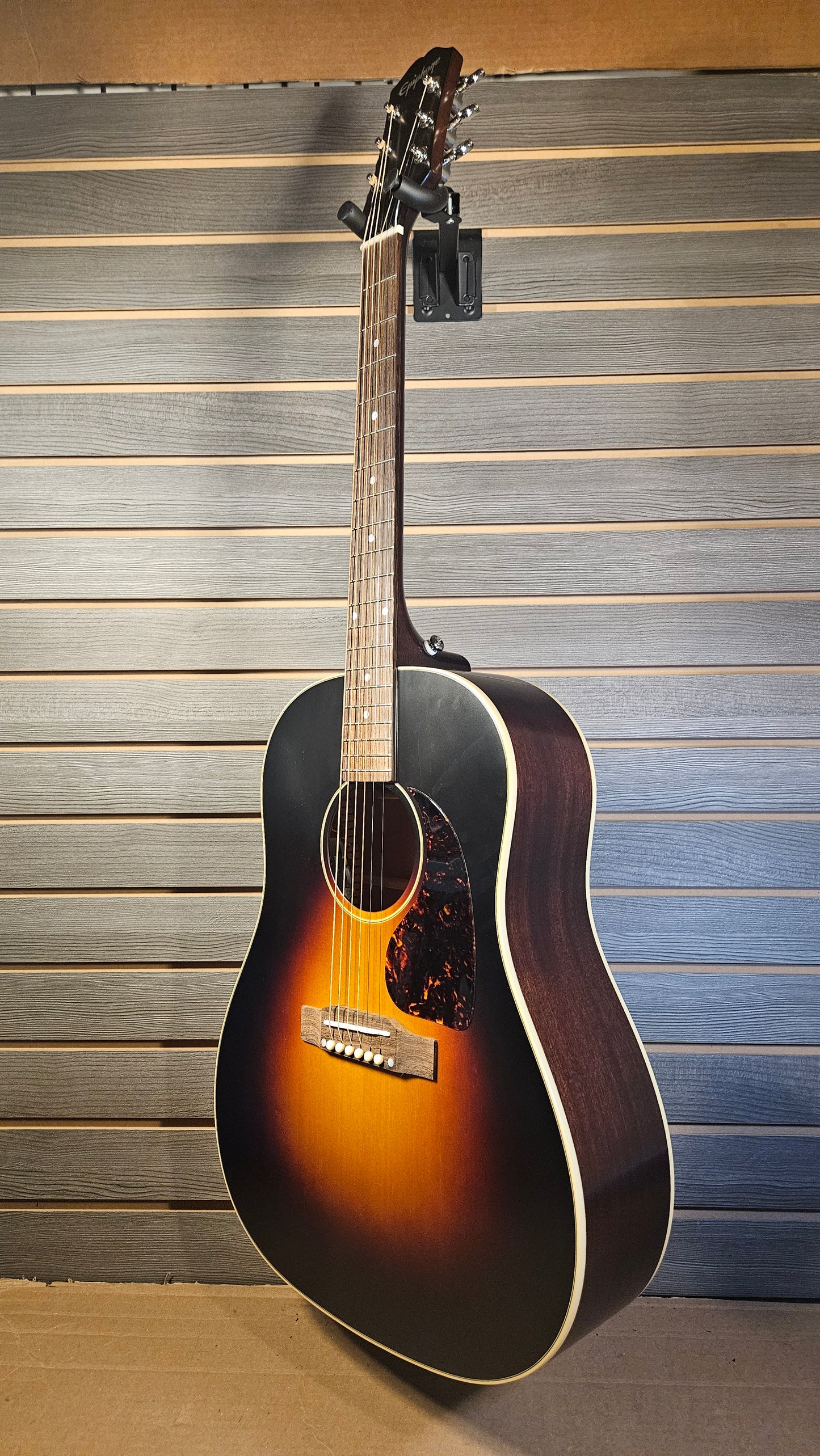 Epiphone Dr. Epiphone J-45 With Premium Gig Bag (B)