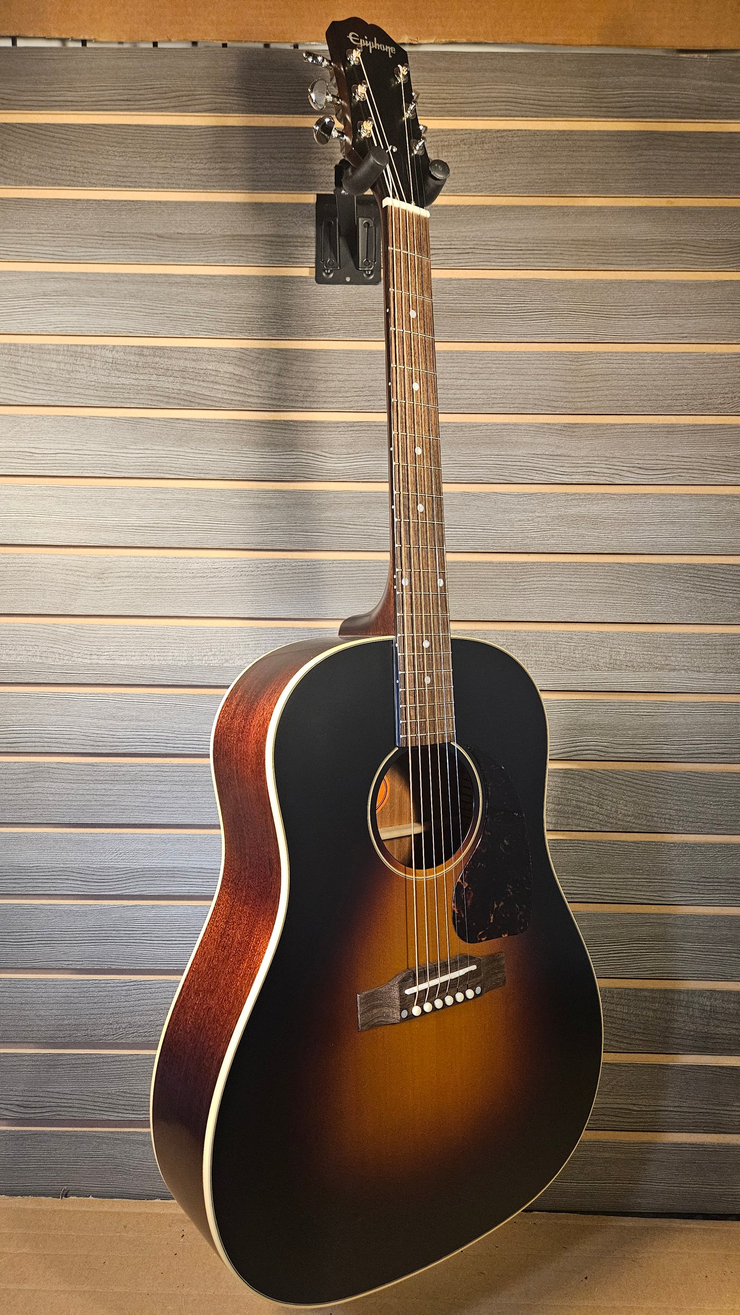 Epiphone Dr. Epiphone J-45 With Premium Gig Bag (B)