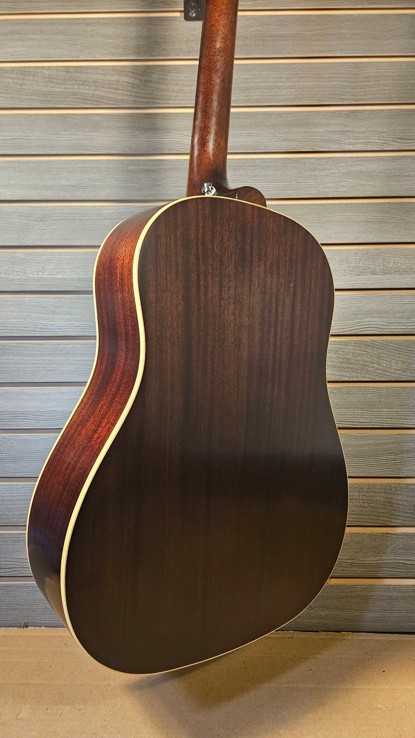 Epiphone Dr. Epiphone J-45 With Premium Gig Bag (B)