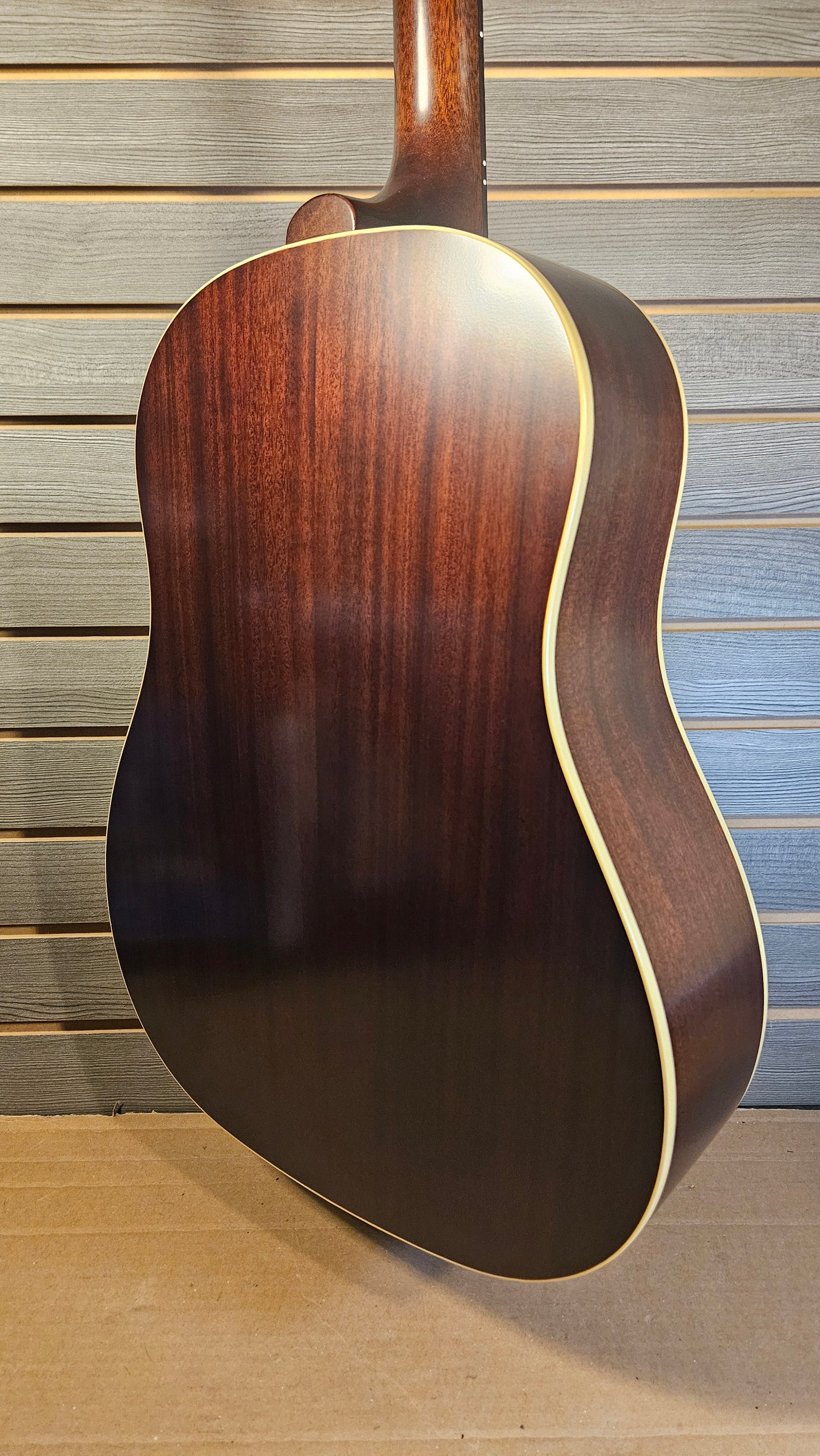 Epiphone Dr. Epiphone J-45 With Premium Gig Bag (B)