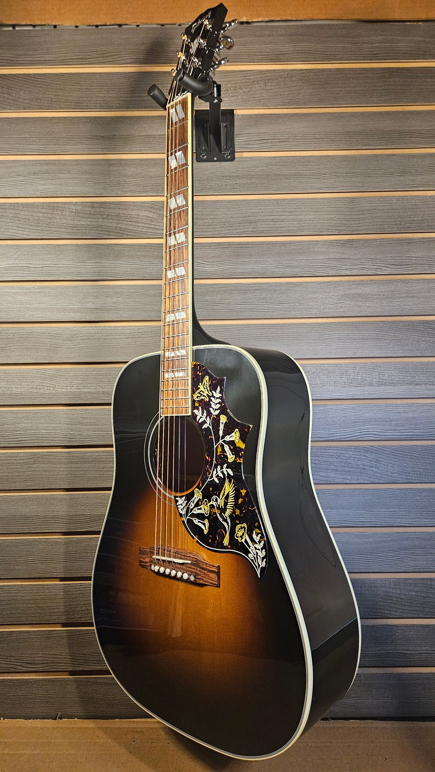 Gibson Hummingbird Standard Vintage Sunburst Acoustic Electric Guitar With Hard Case