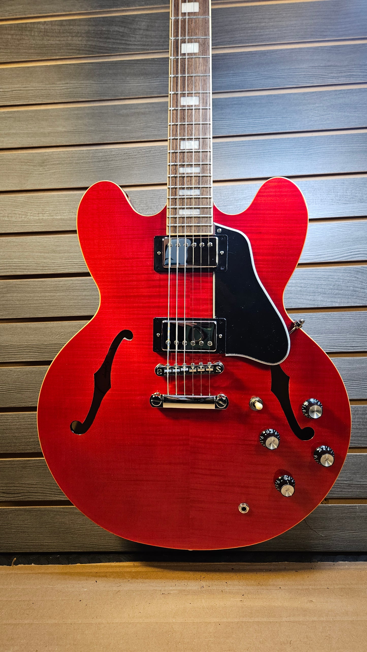 Epiphone ES-335 Cherry Figured Electric Guitar With Premium Gigbag