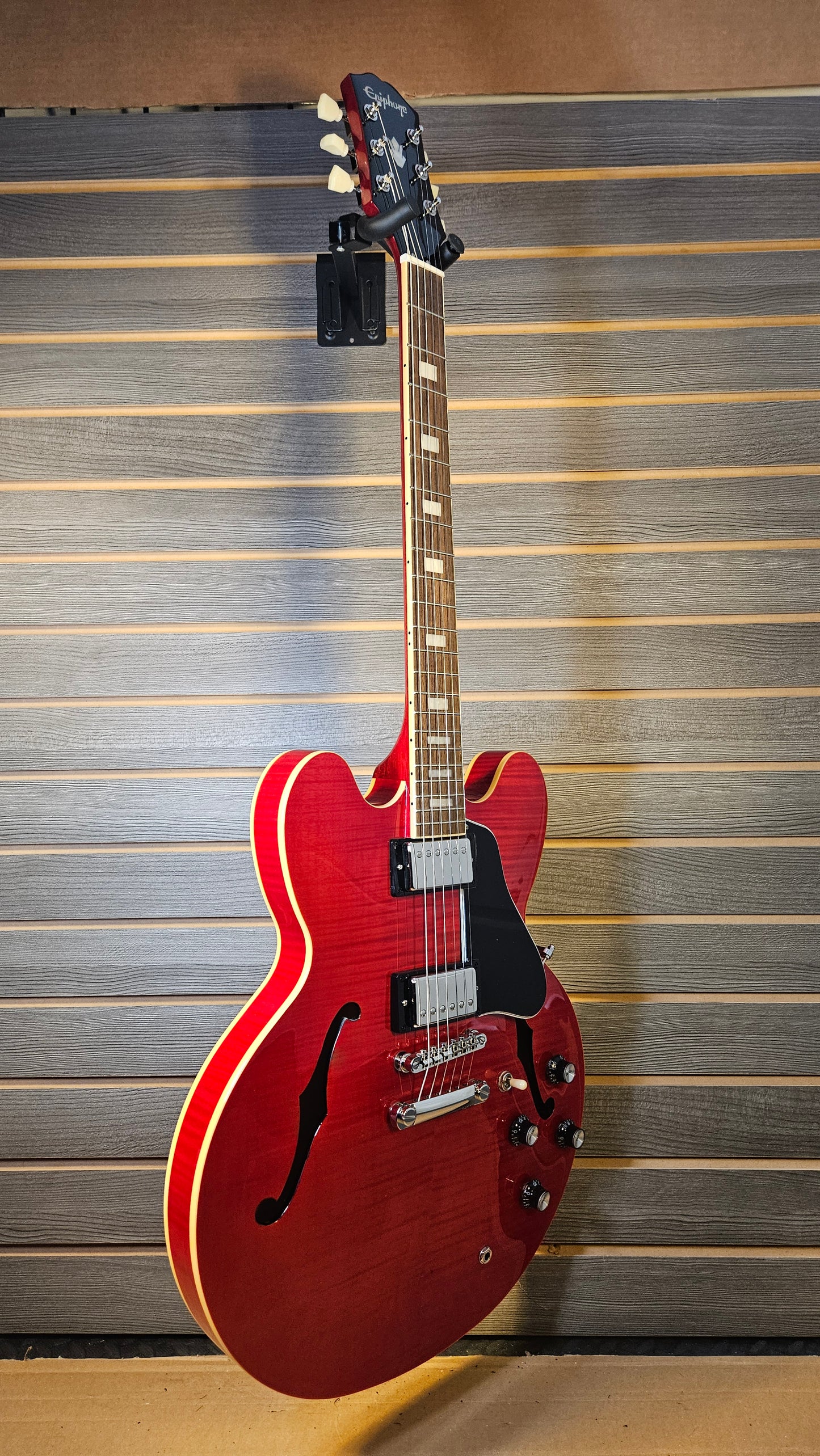 Epiphone ES-335 Cherry Figured Electric Guitar With Premium Gigbag