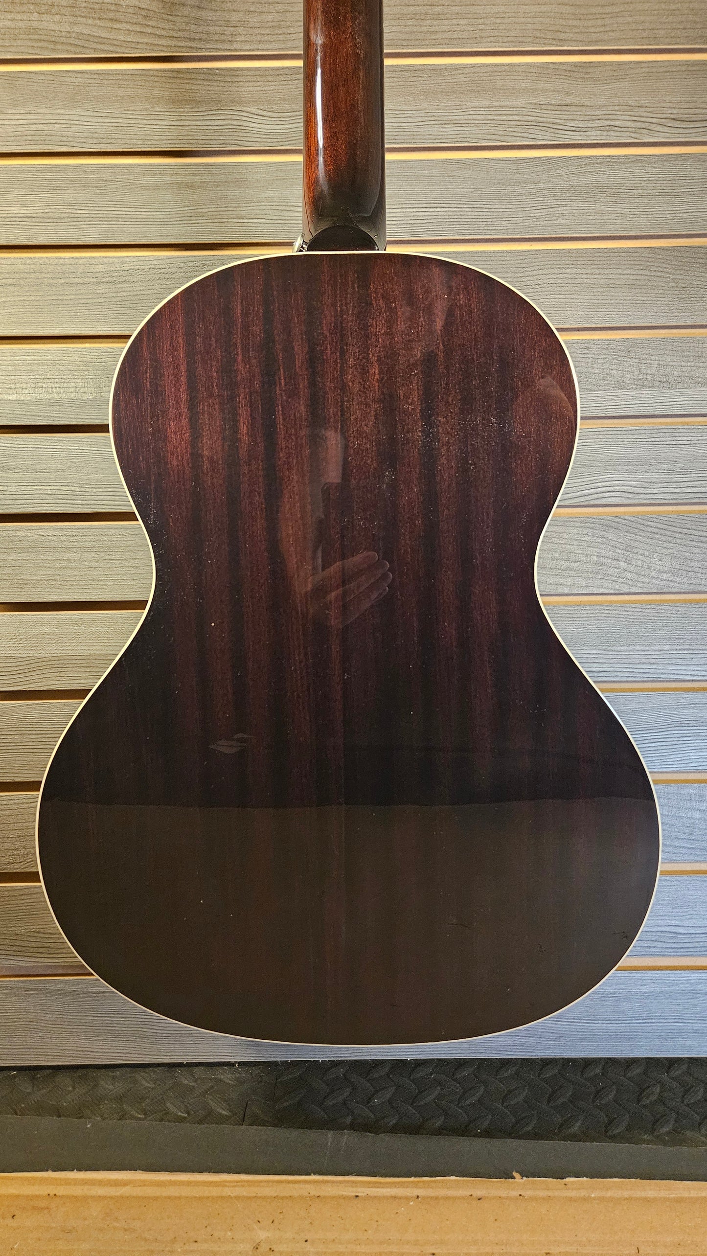 Epiphone Blues King Studio Acoustic Guitar With Gig Bag