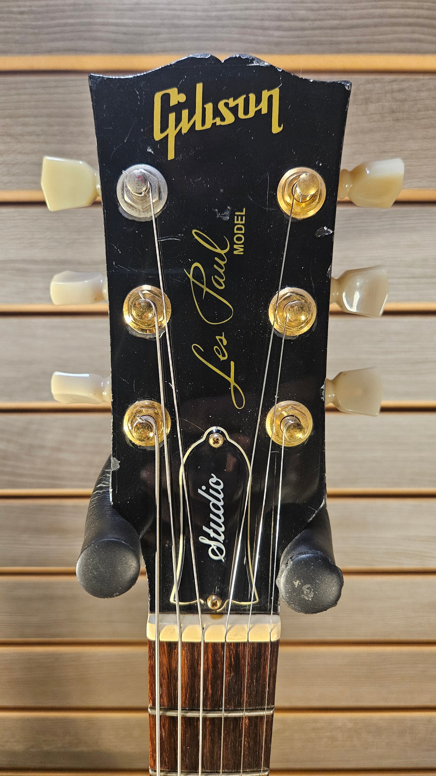 Used Gibson Les Paul Studio With Hardcase USA