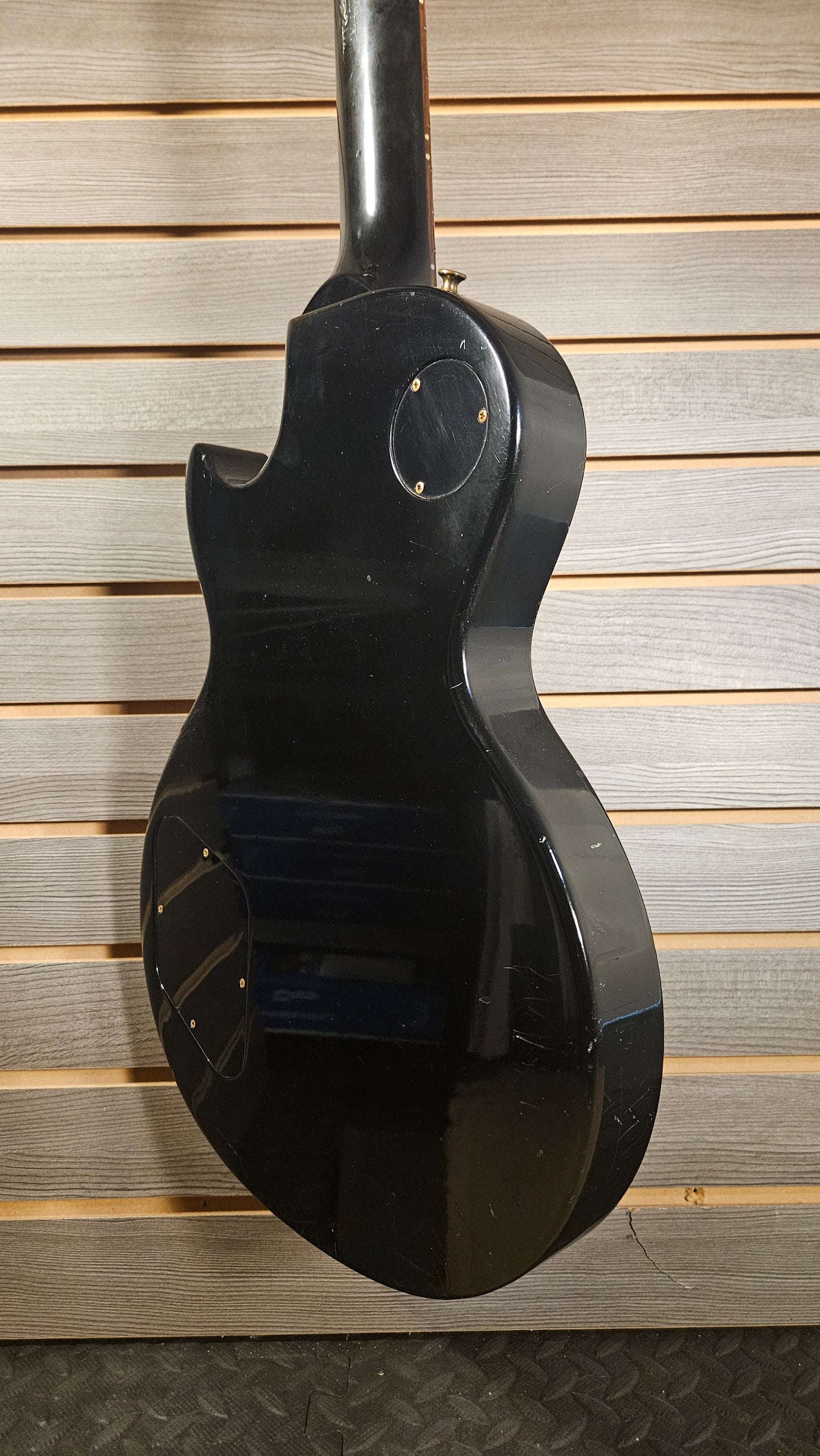 Used Gibson Les Paul Studio With Hardcase USA