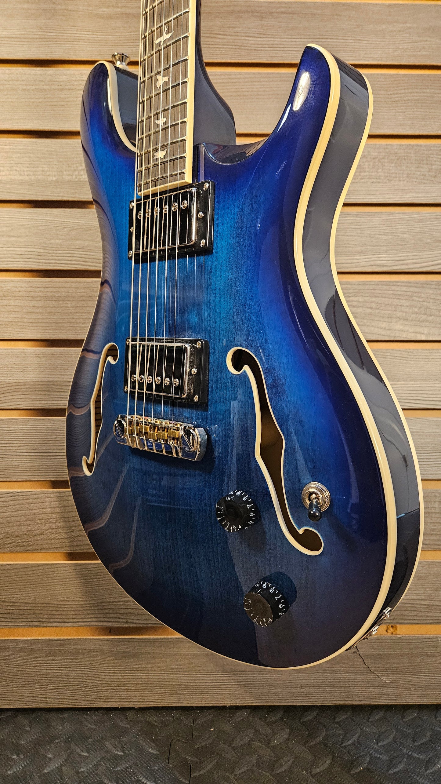 "Used" PRS SE Hollowbody II Faded Blue Burst With Hardcase