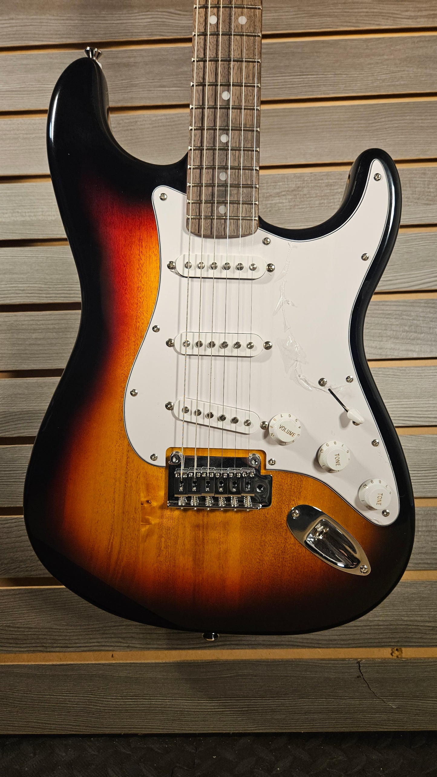 "USED" Squier AFF STRAT LRL WPG 3TS Electric Guitar