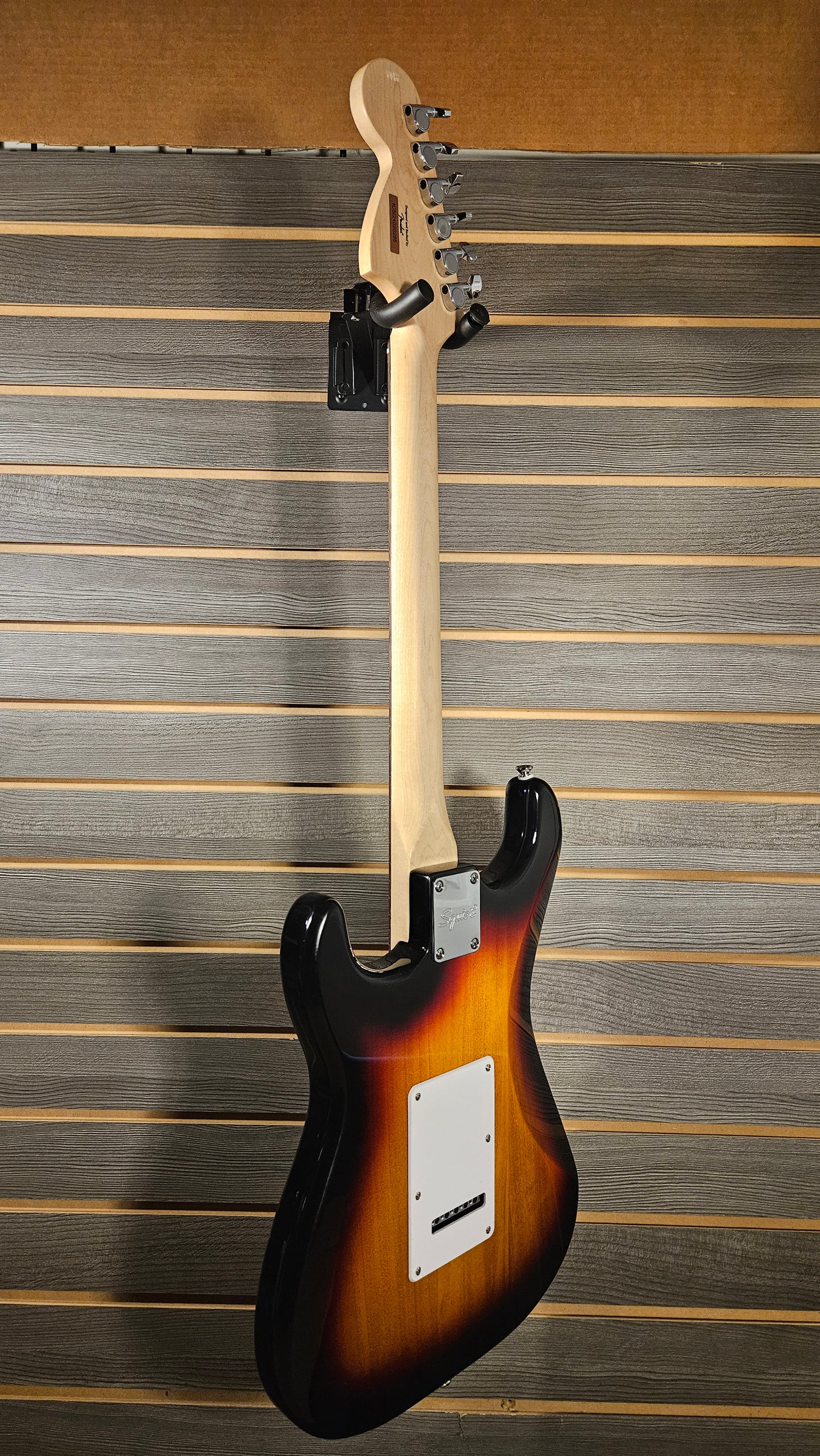 "USED" Squier AFF STRAT LRL WPG 3TS Electric Guitar