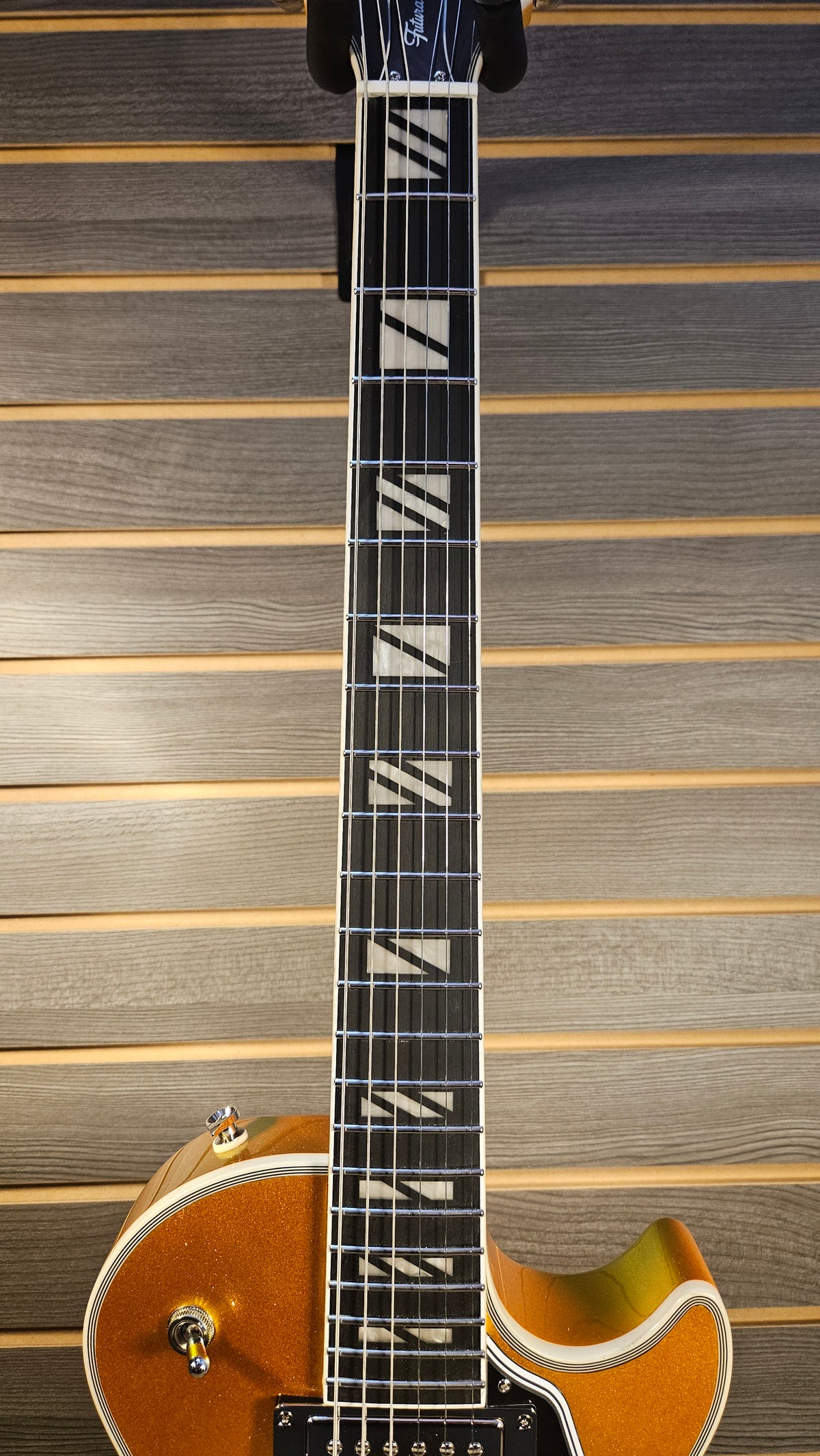 (photos coming soon)Epiphone Futura Les Paul Custom Firestorm Shift With Premium Gig Bag