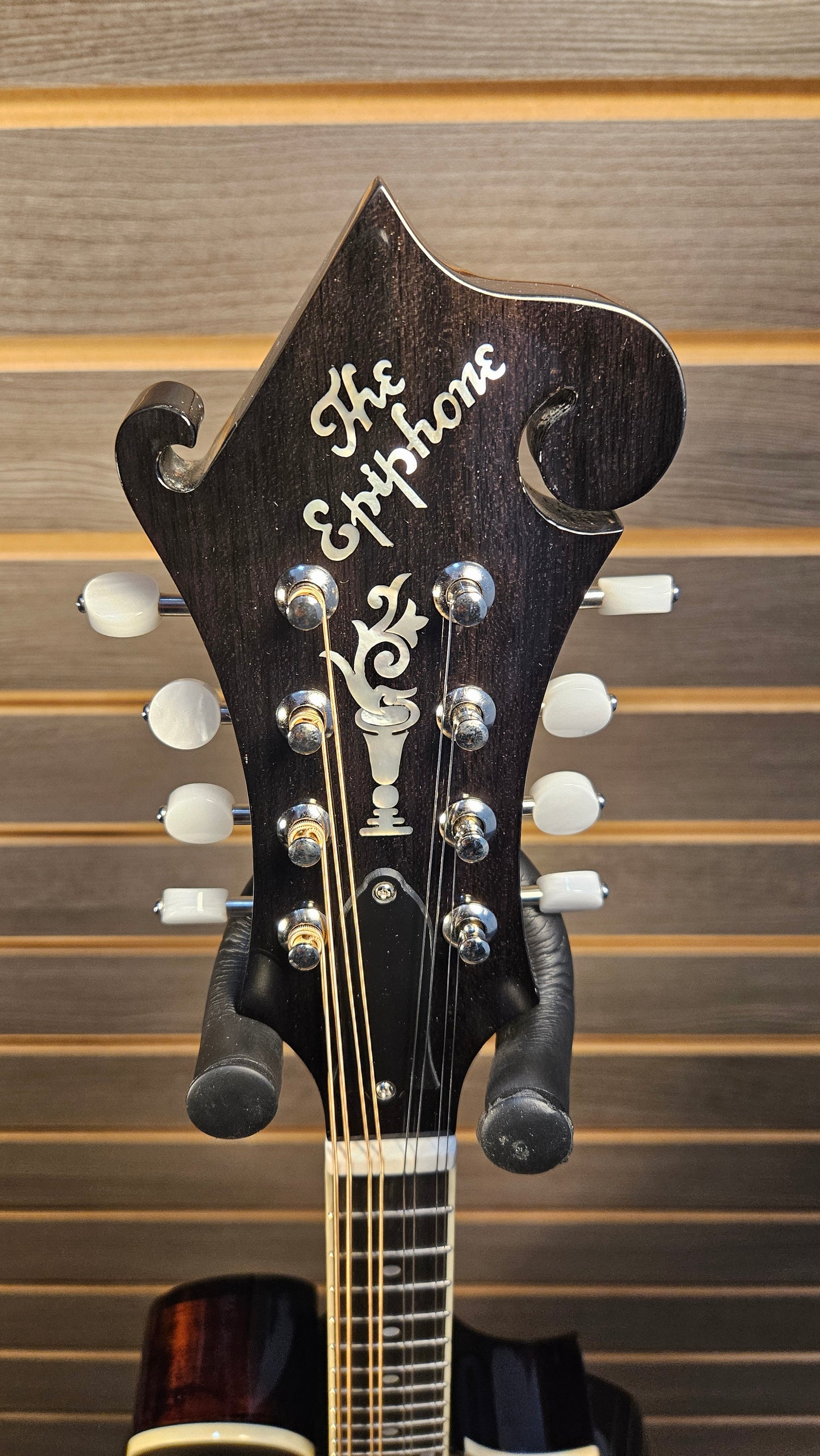 Epiphone F-5G Mandolin With Hard Case