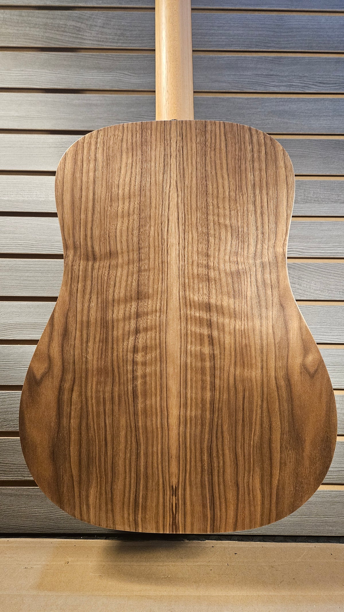 Taylor BBTe, Walnut Acoustic Guitar