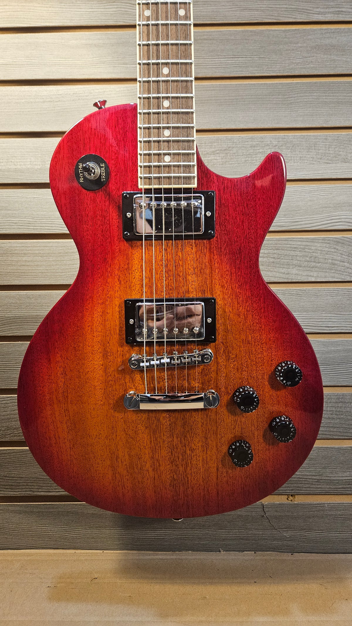 Epiphone Les Paul Tribute E1 Heritage Cherry Sunburst