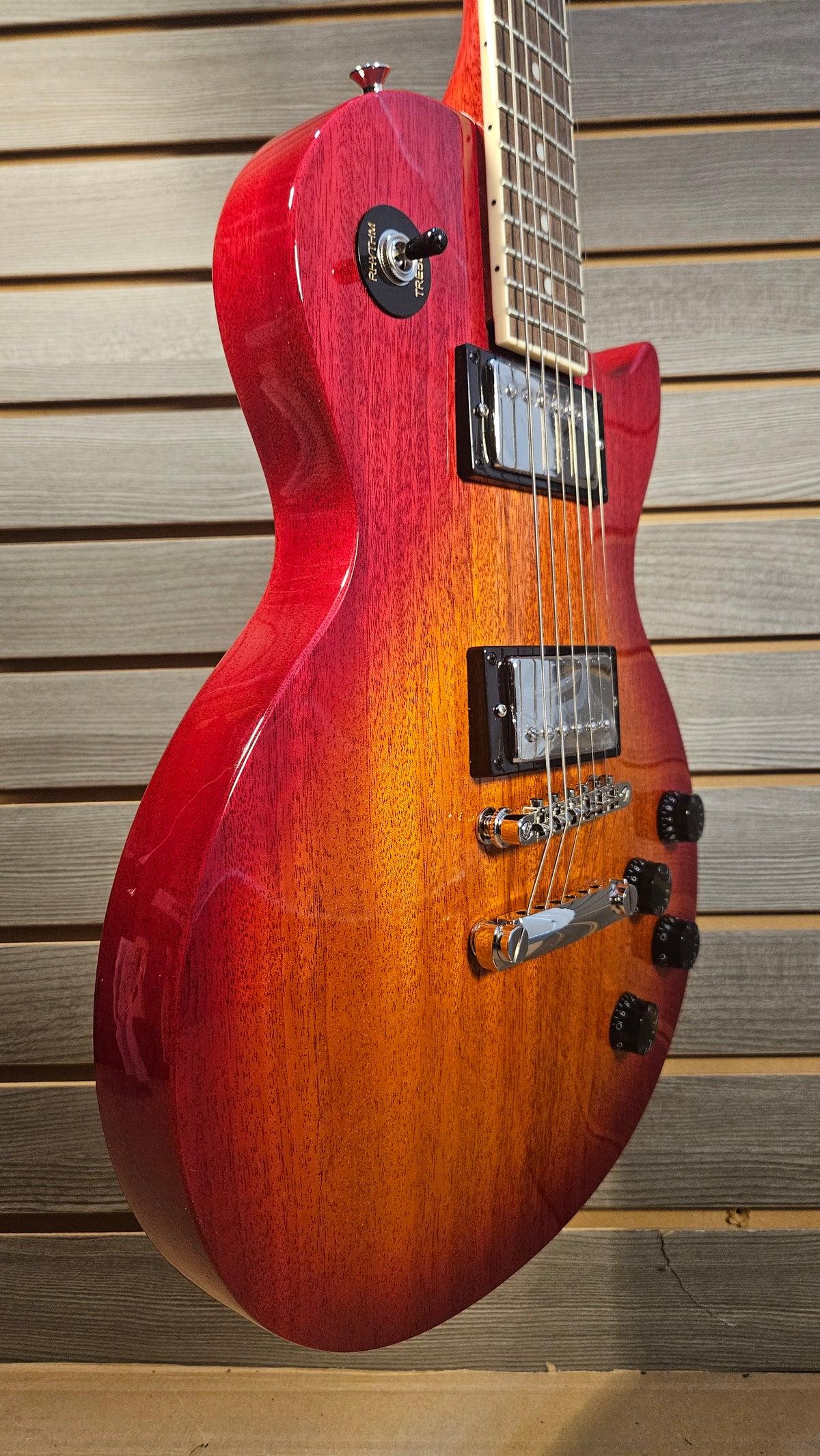 Epiphone Les Paul Tribute E1 Heritage Cherry Sunburst