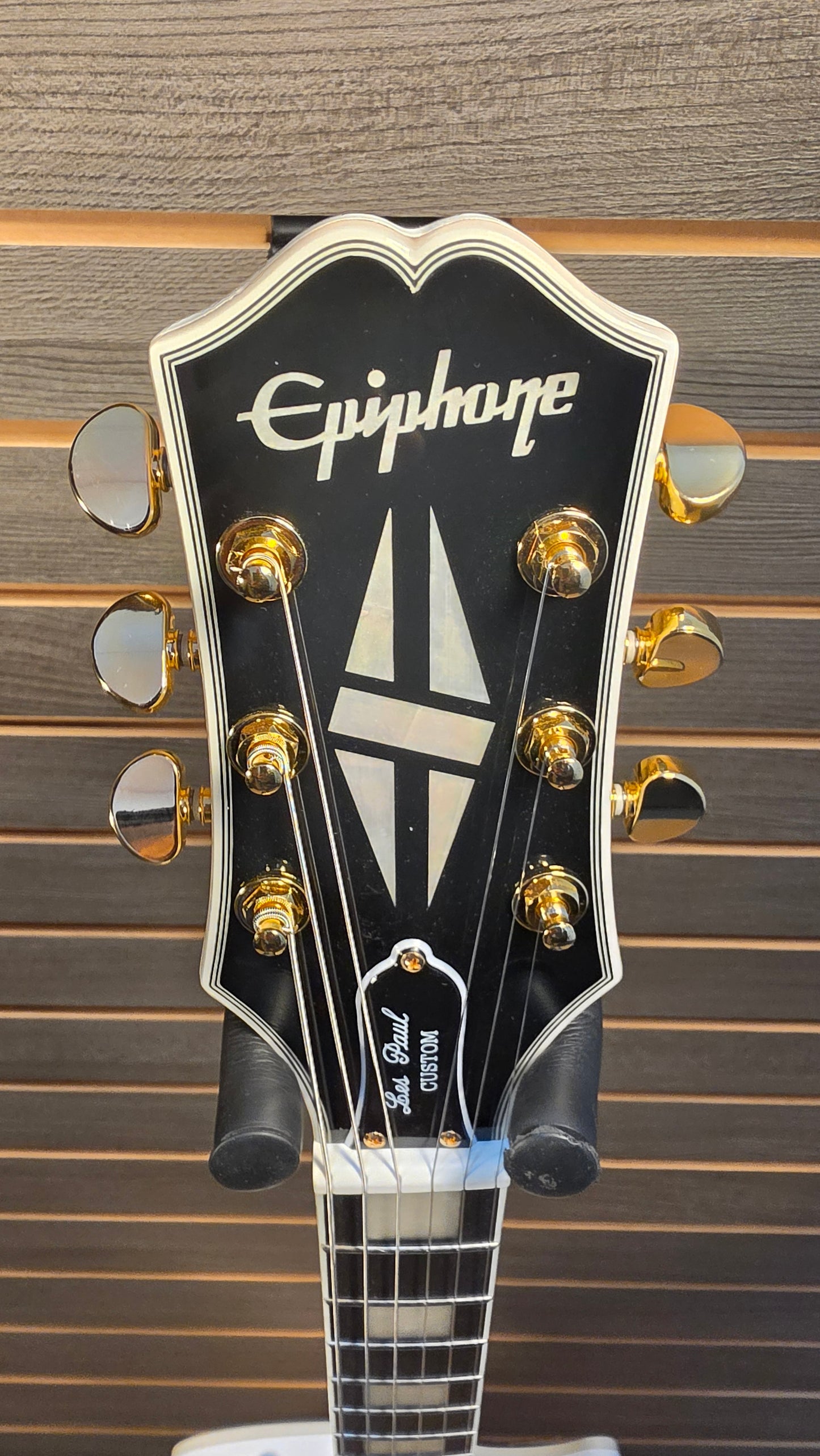 Epiphone Les Paul Custom White With Premium Gig Bag