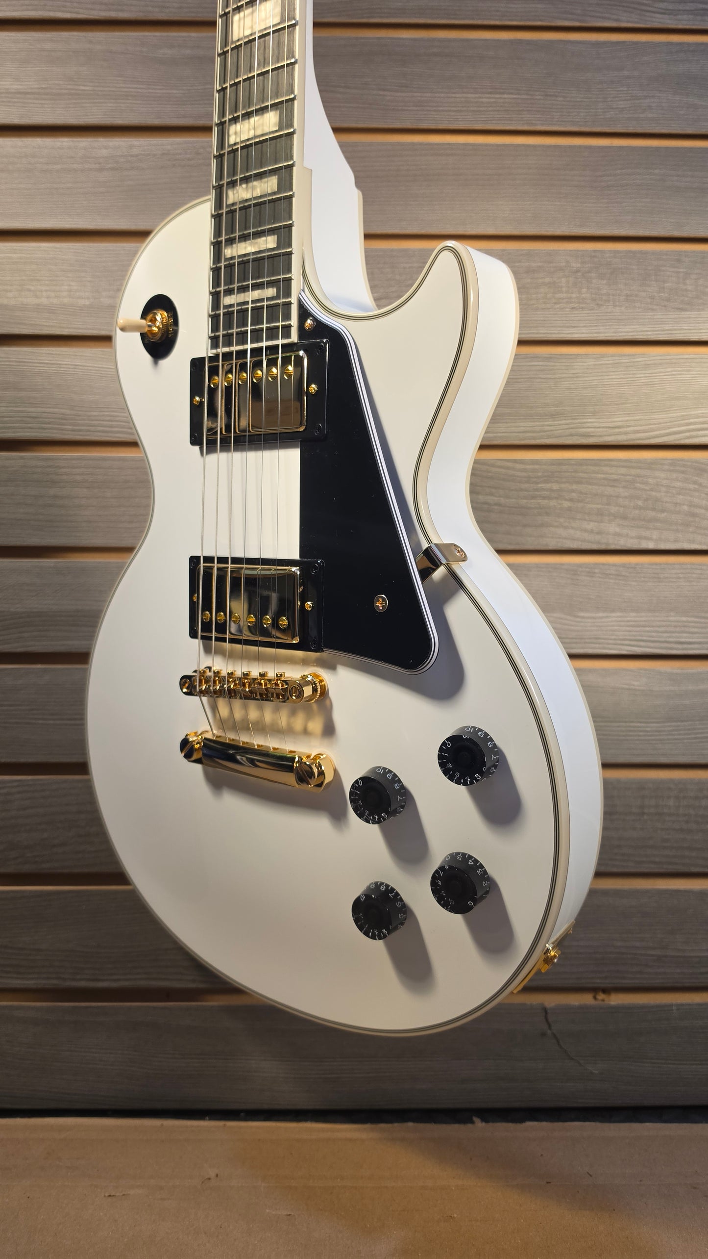 Epiphone Les Paul Custom White With Premium Gig Bag