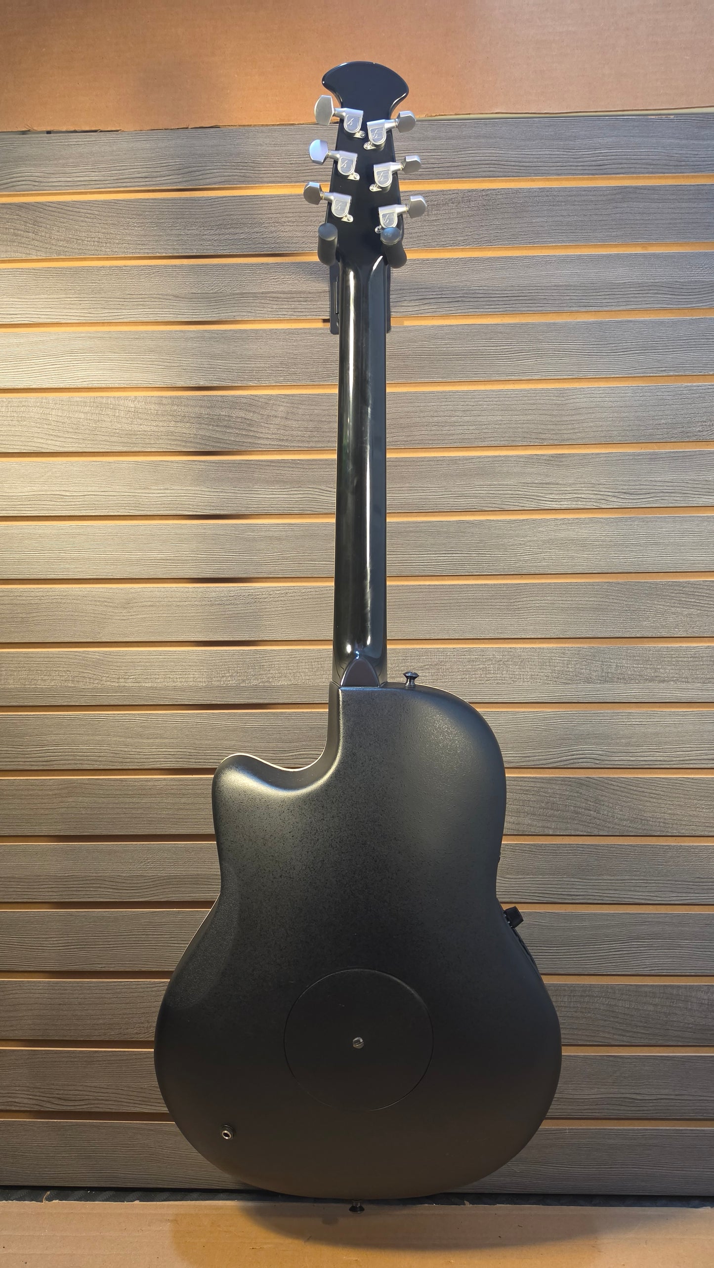 Used Ovation 1988-P Collectors Series Acoustic Electric