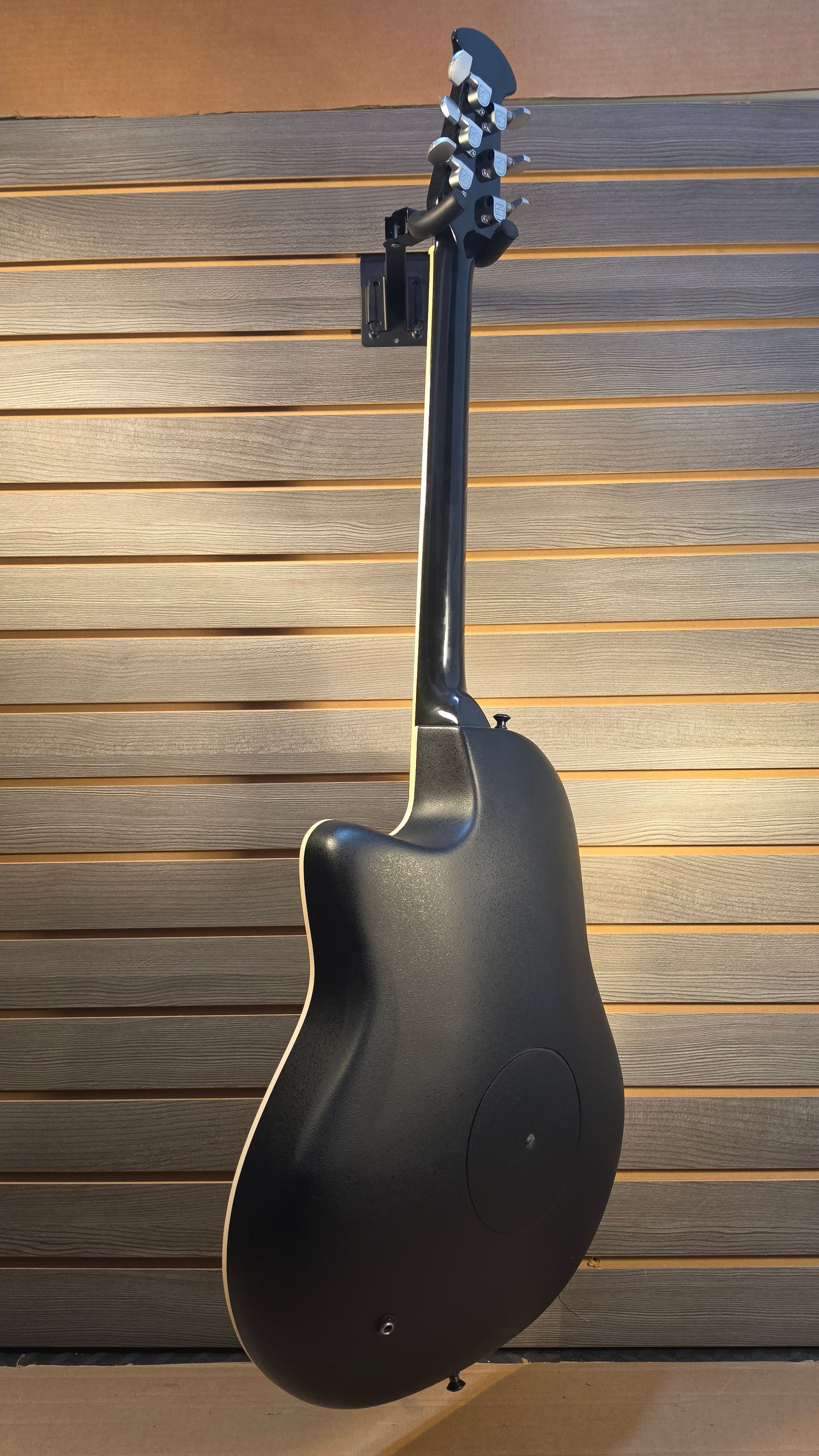 Used Ovation 1988-P Collectors Series Acoustic Electric