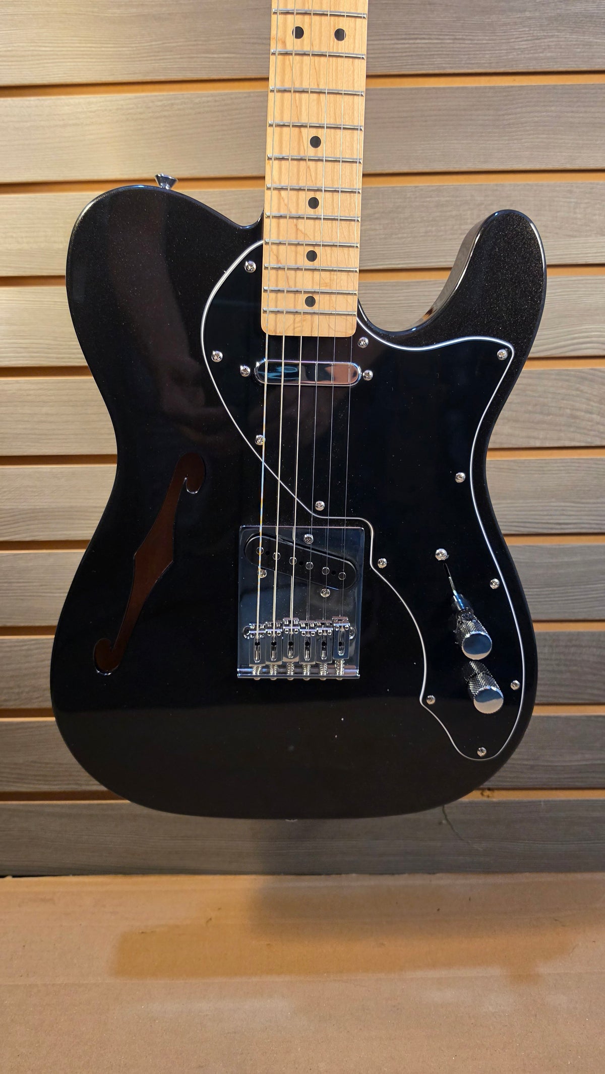"USED" Fender Tele Squier AFF Thinline Black