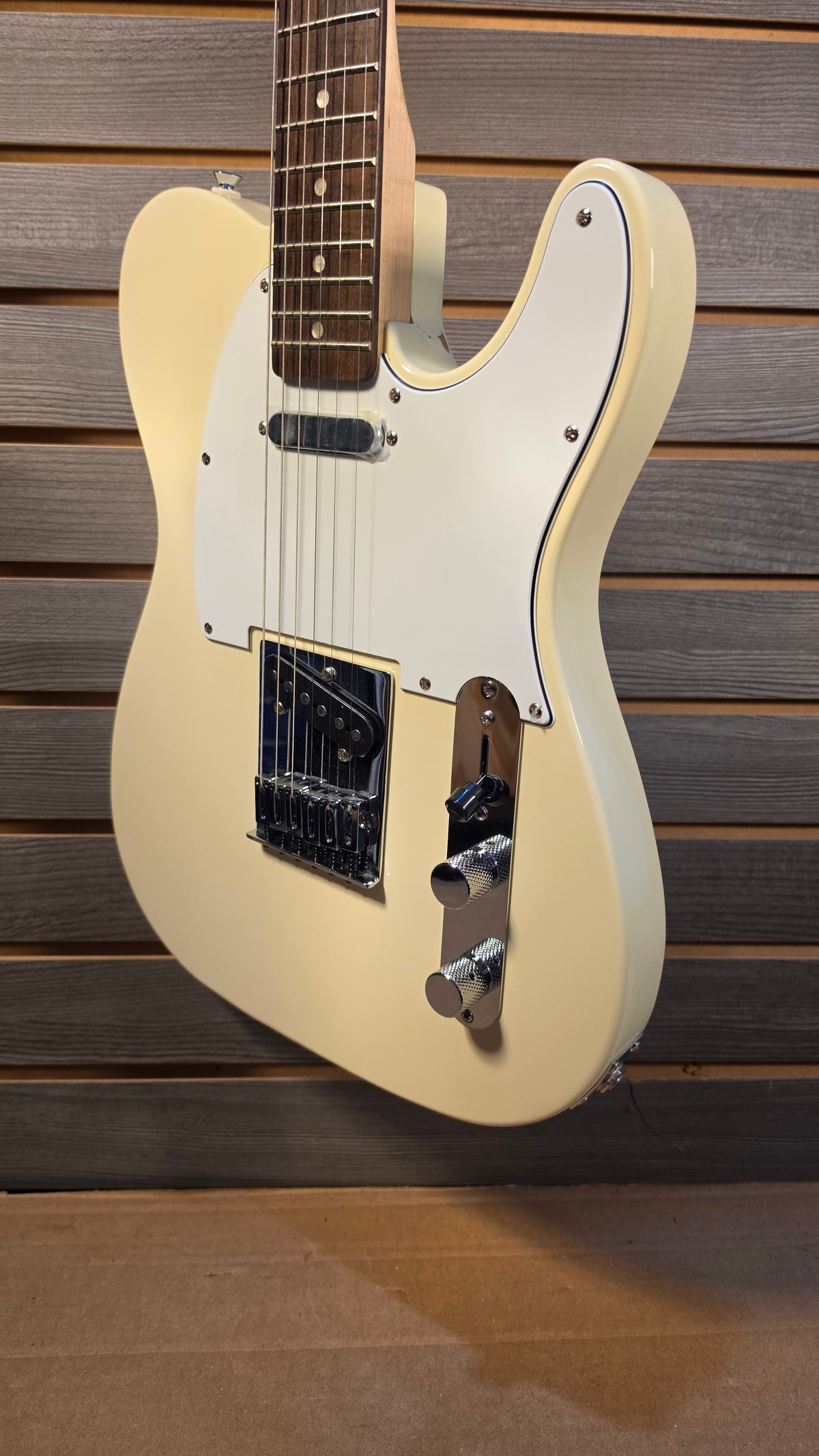 "USED" Fender Tele Squier AFF Olympic White