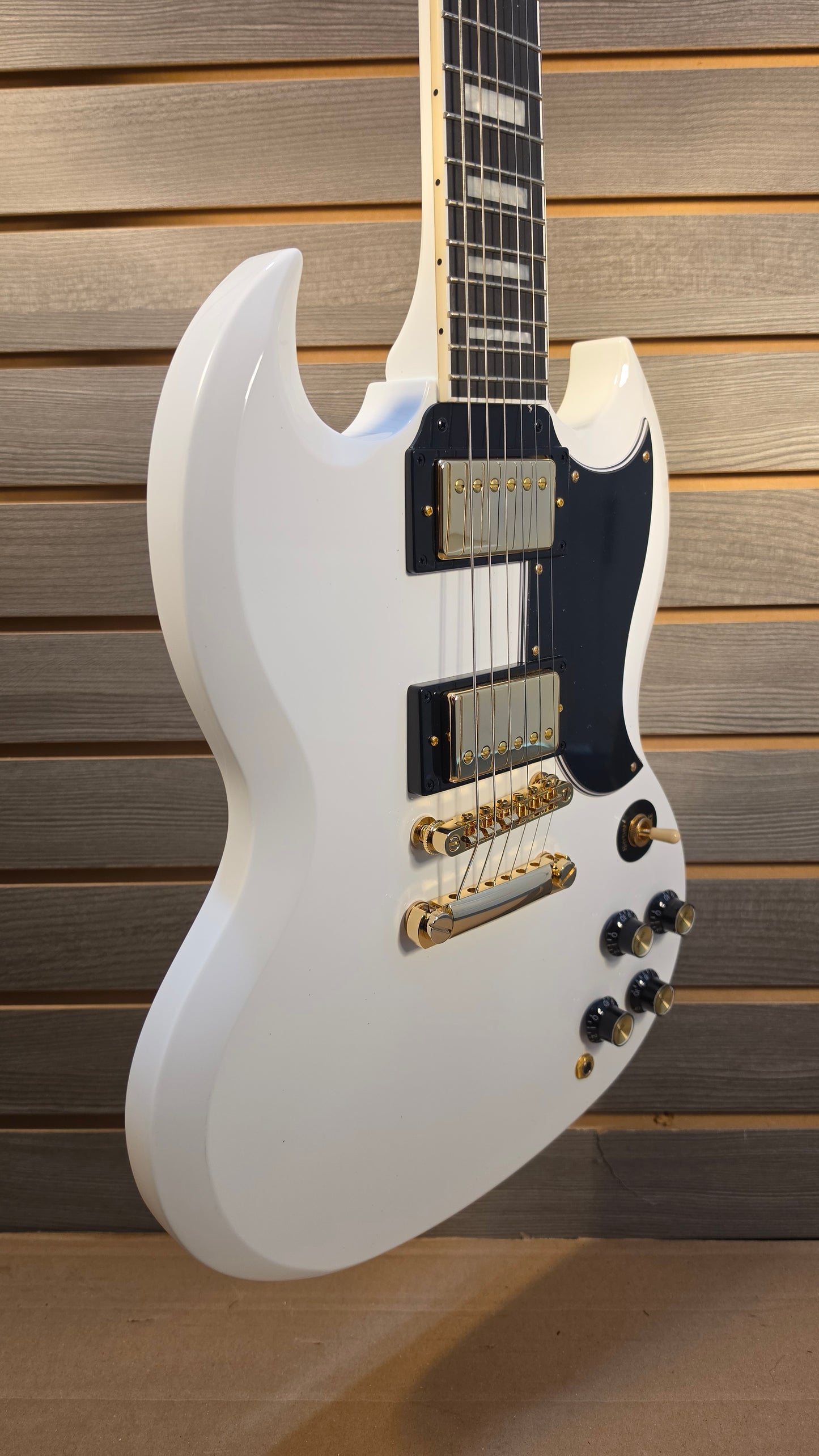 Epiphone SG Custom Electric Guitar Alpine White With Premium Gig Bag