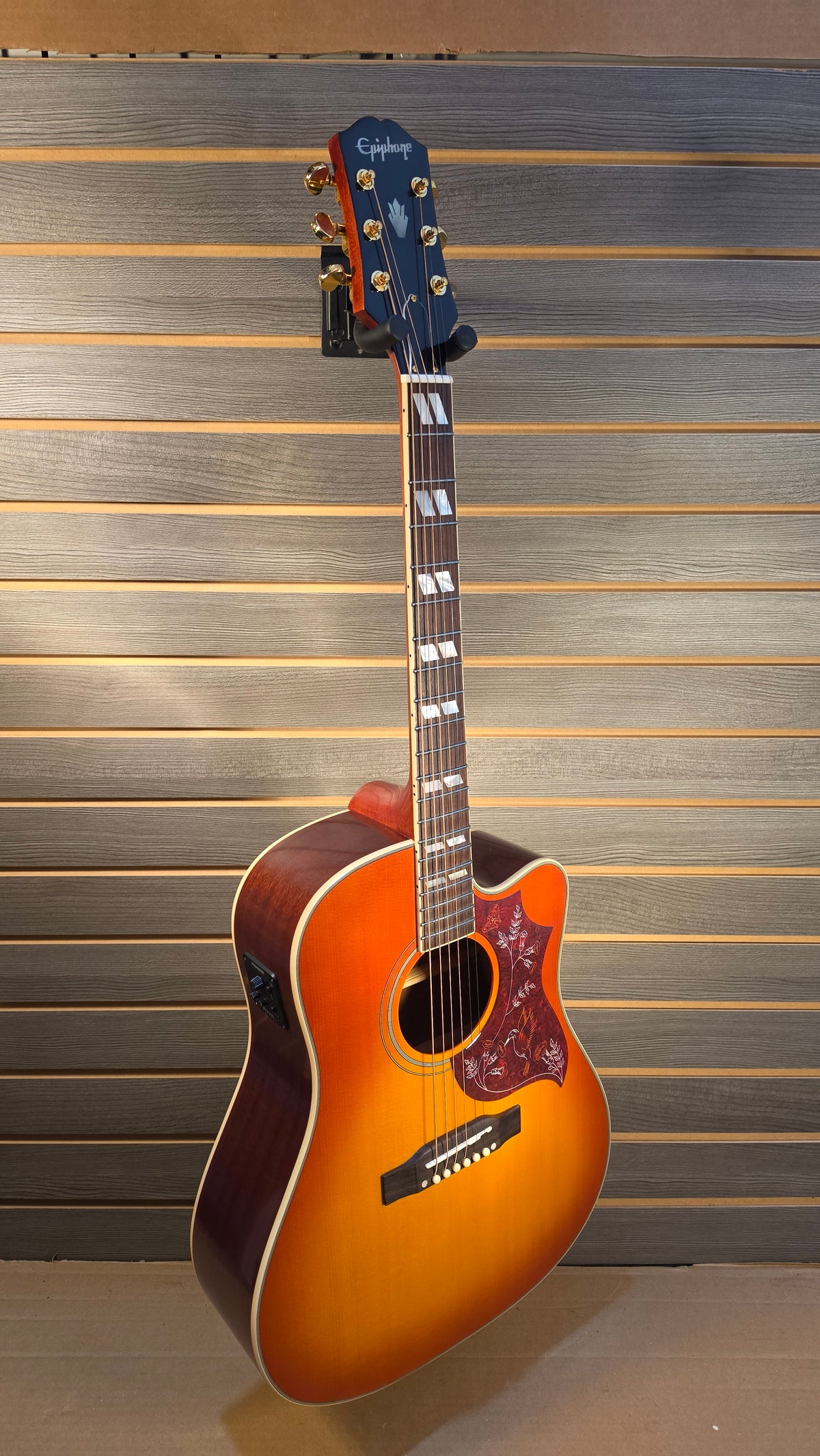 Epiphone Hummingbird Standard EC Cherry Sunburst With Premium Gig Bag